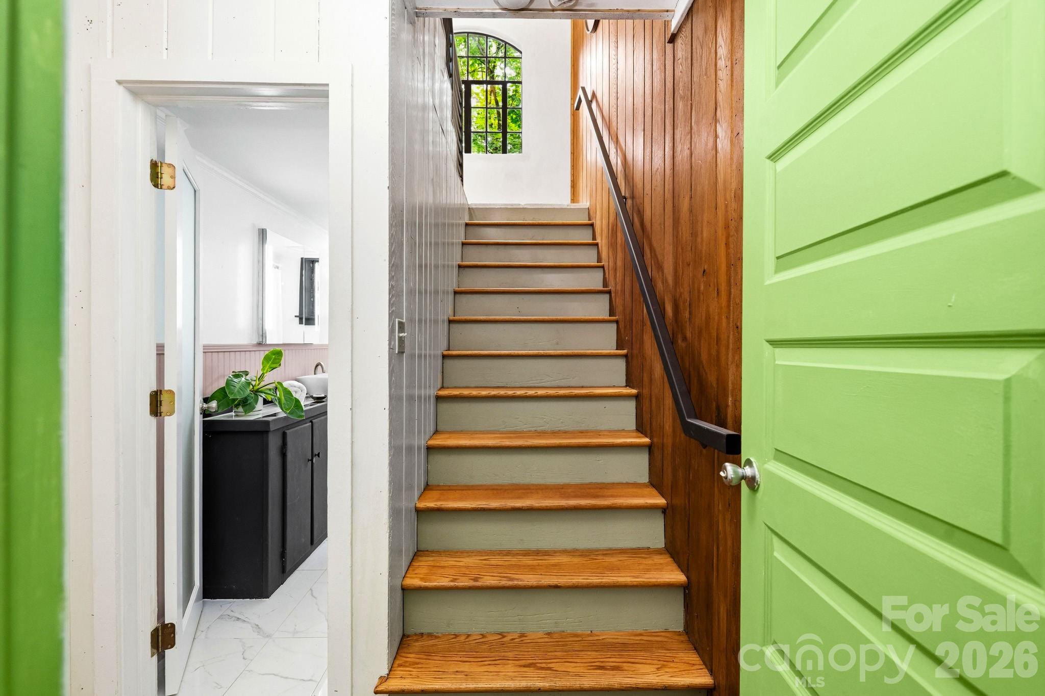 38 Aurora Drive — Asheville