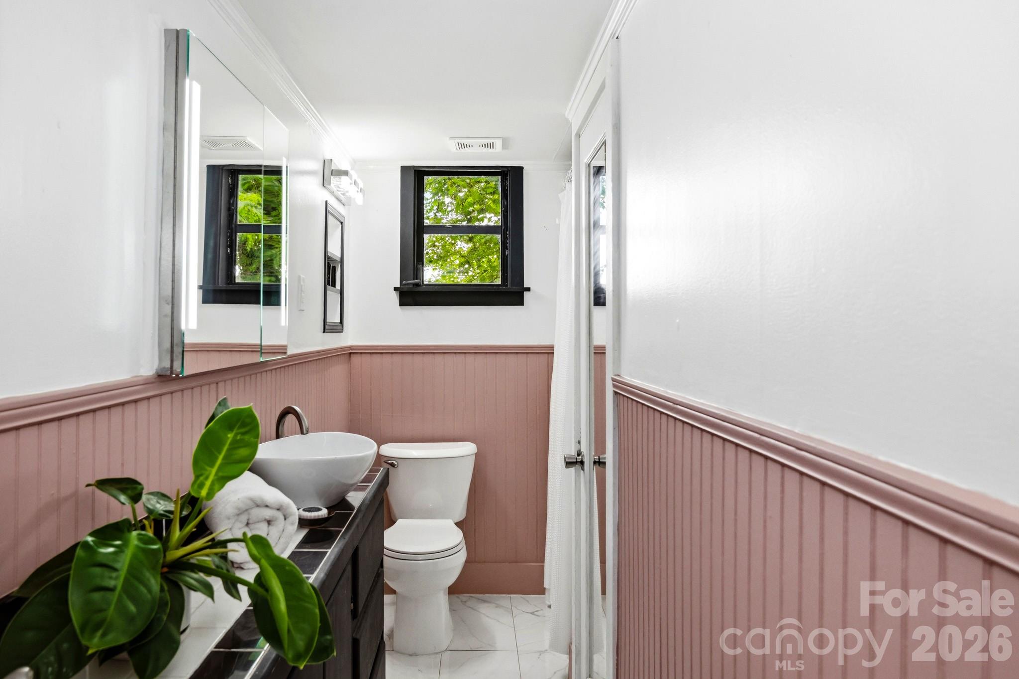 38 Aurora Drive — Asheville