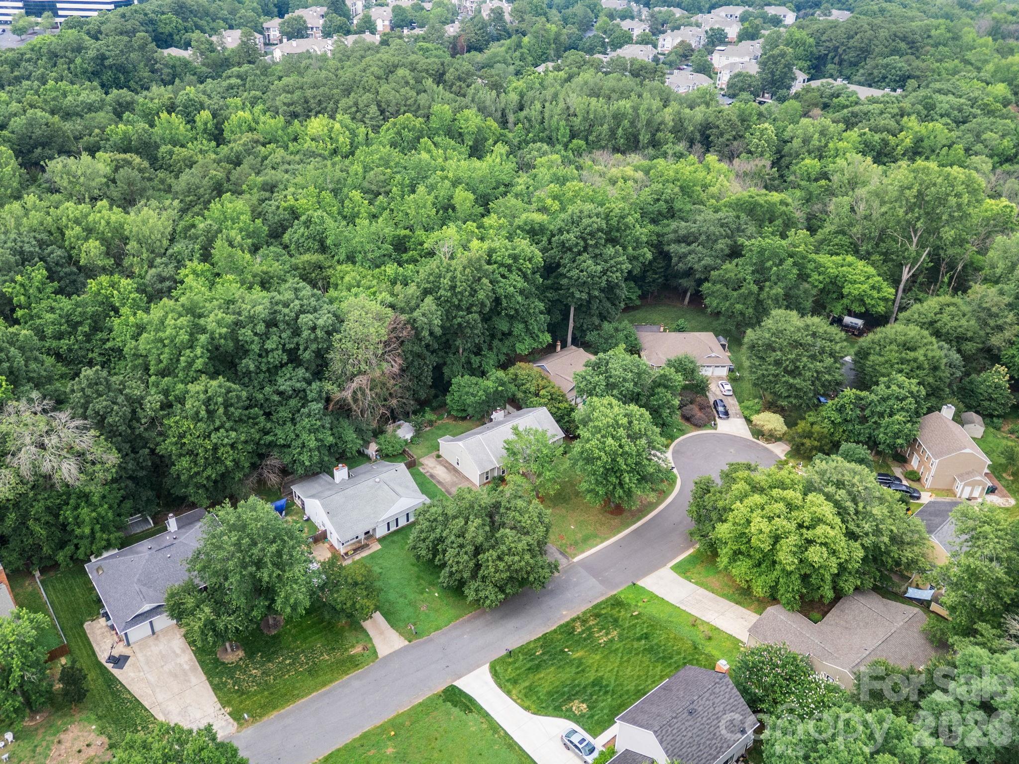 11833 Post Ridge Court — Charlotte