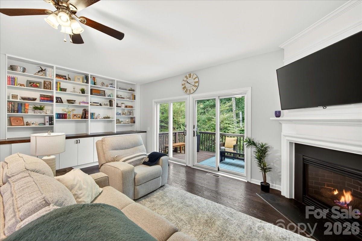 5441 Werburgh Street — Charlotte