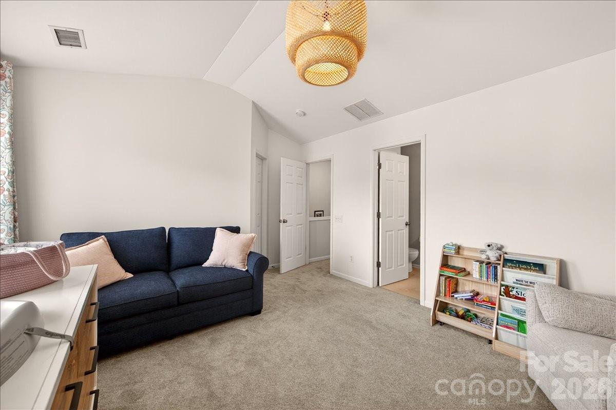 5441 Werburgh Street — Charlotte