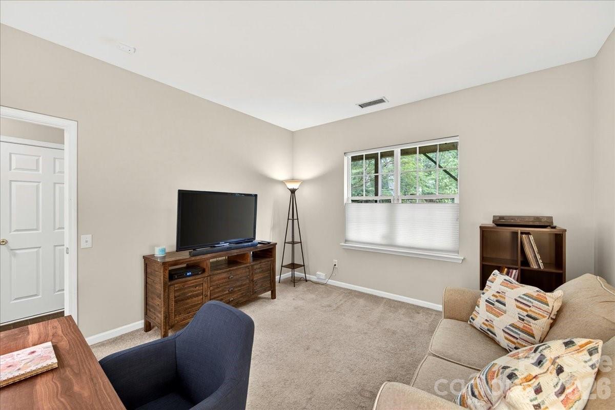 5441 Werburgh Street — Charlotte