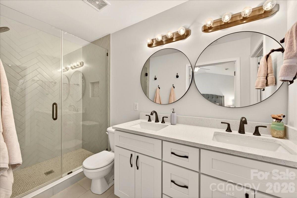 5441 Werburgh Street — Charlotte