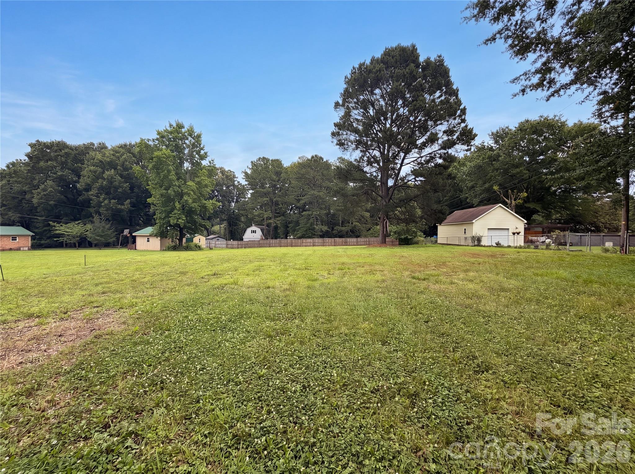 141 Greenbriar Drive — Matthews