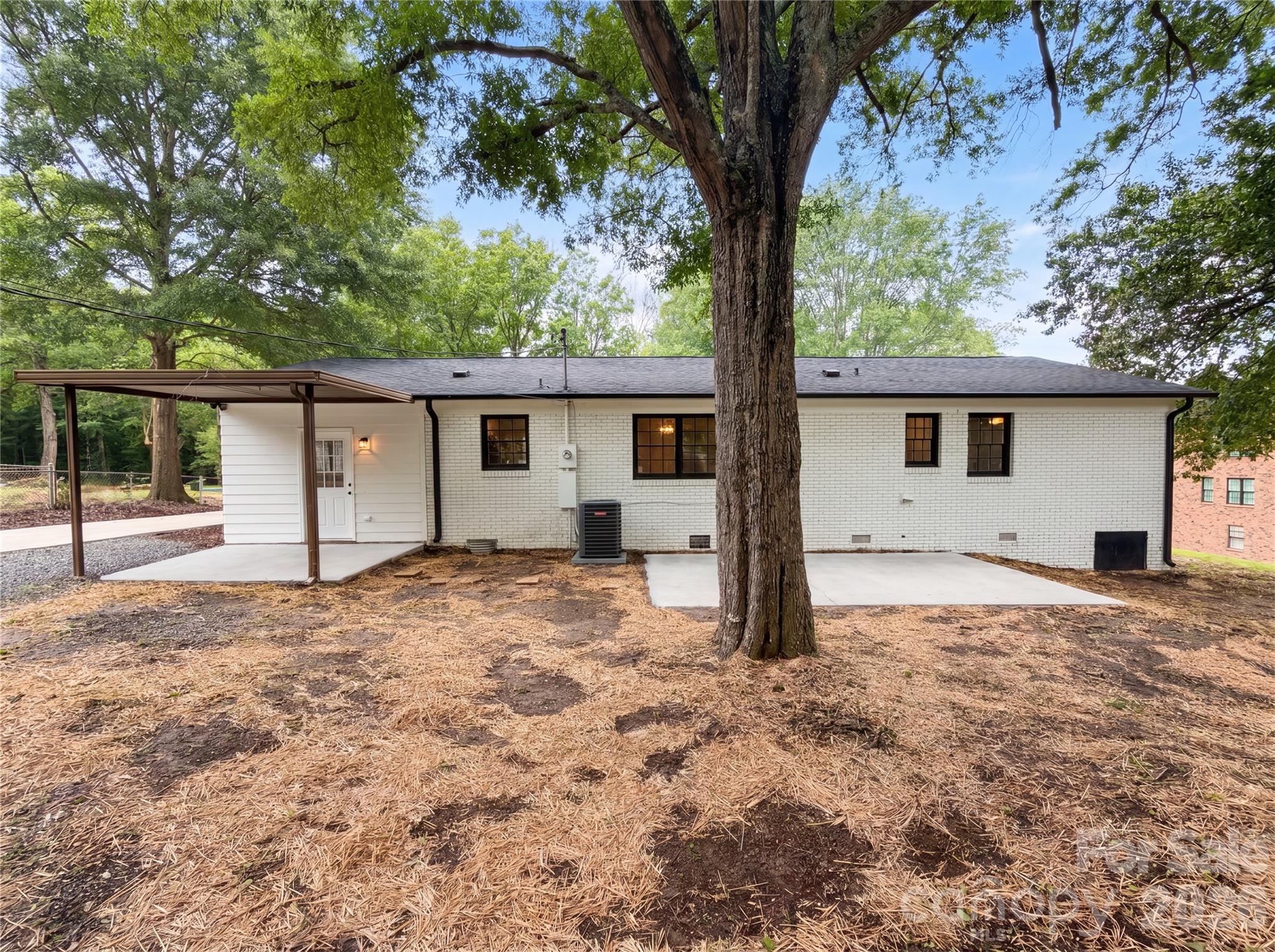 141 Greenbriar Drive — Matthews