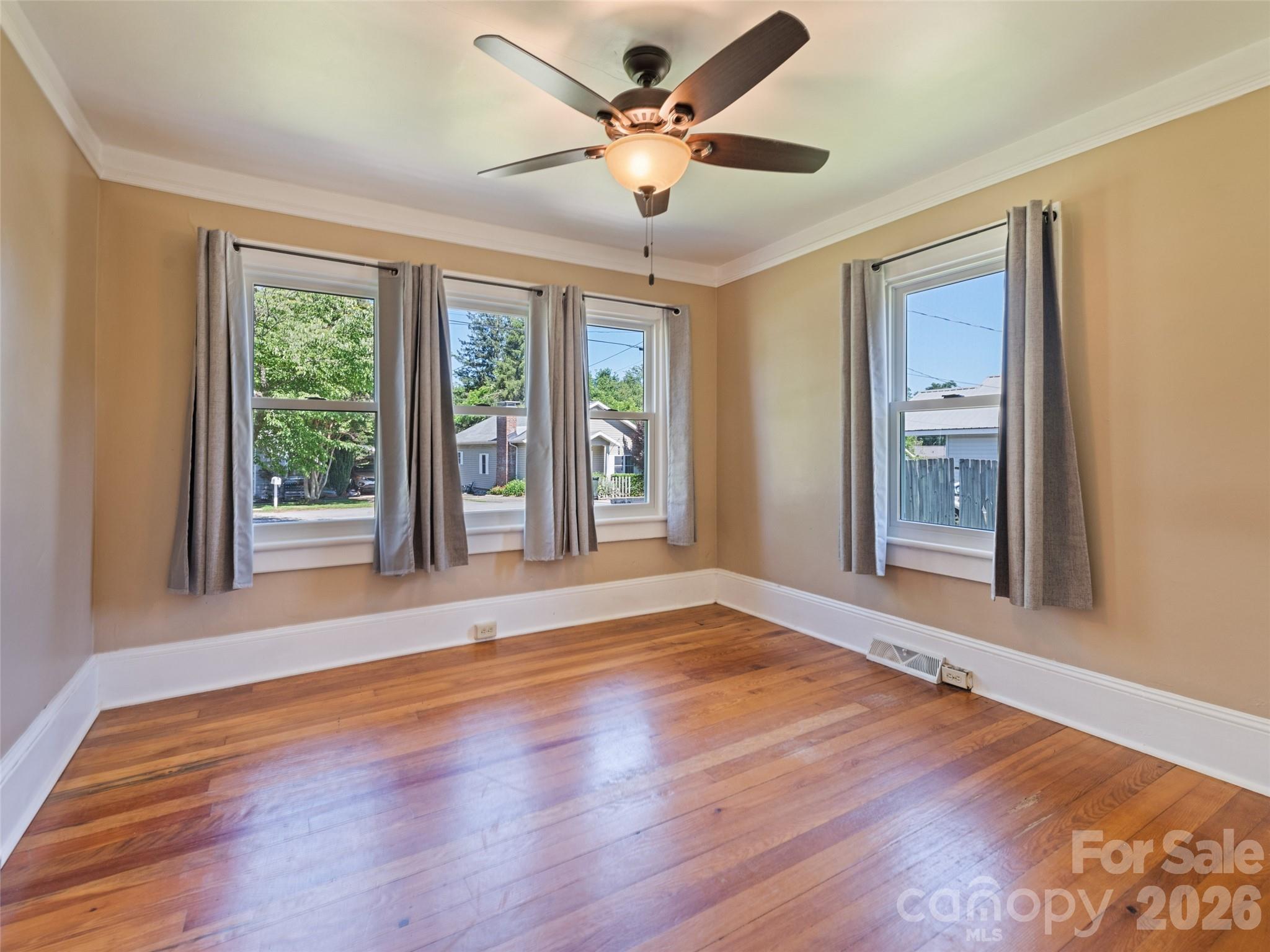 40 Avery Street — Waynesville