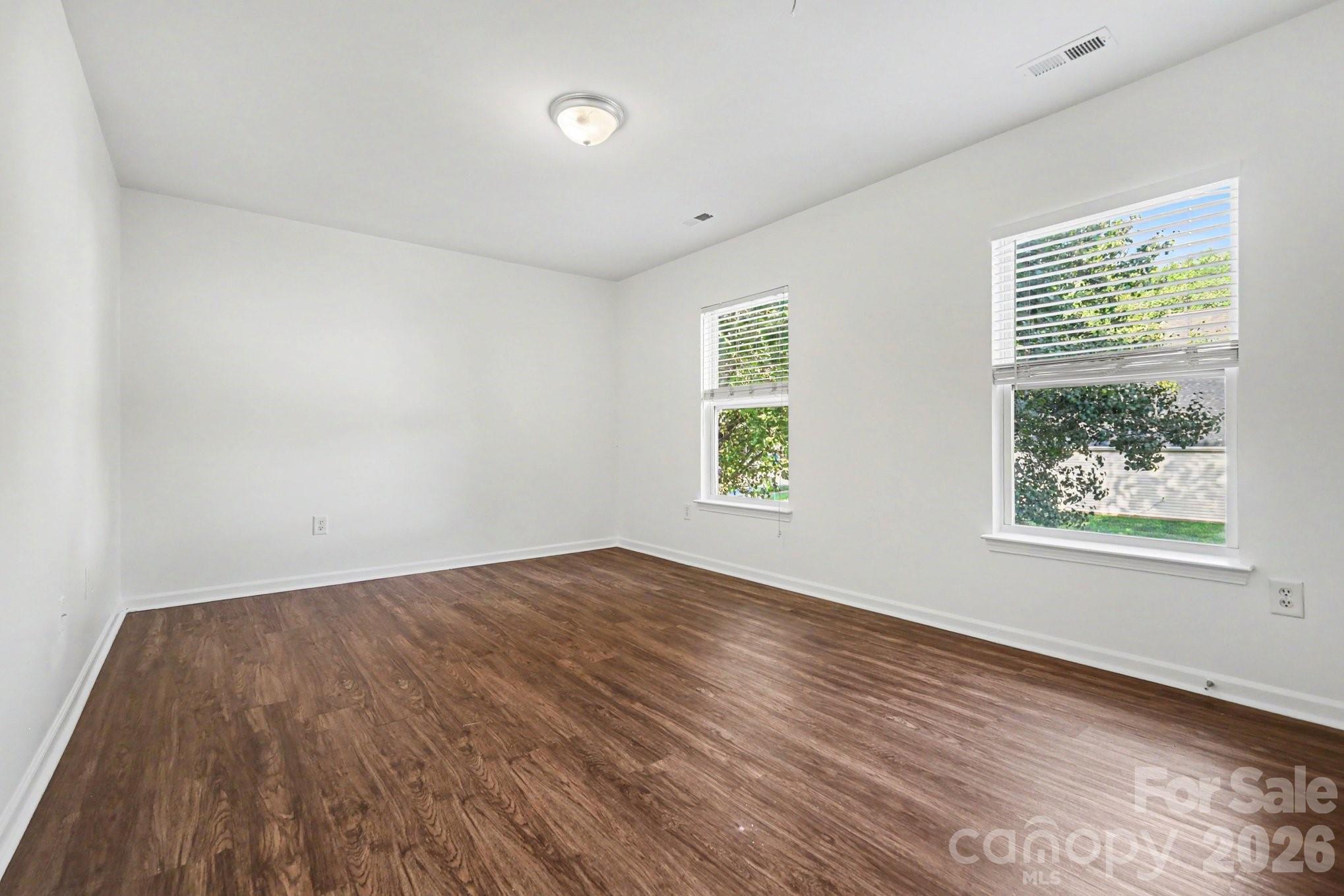 4615 Potters Glen Road — Charlotte