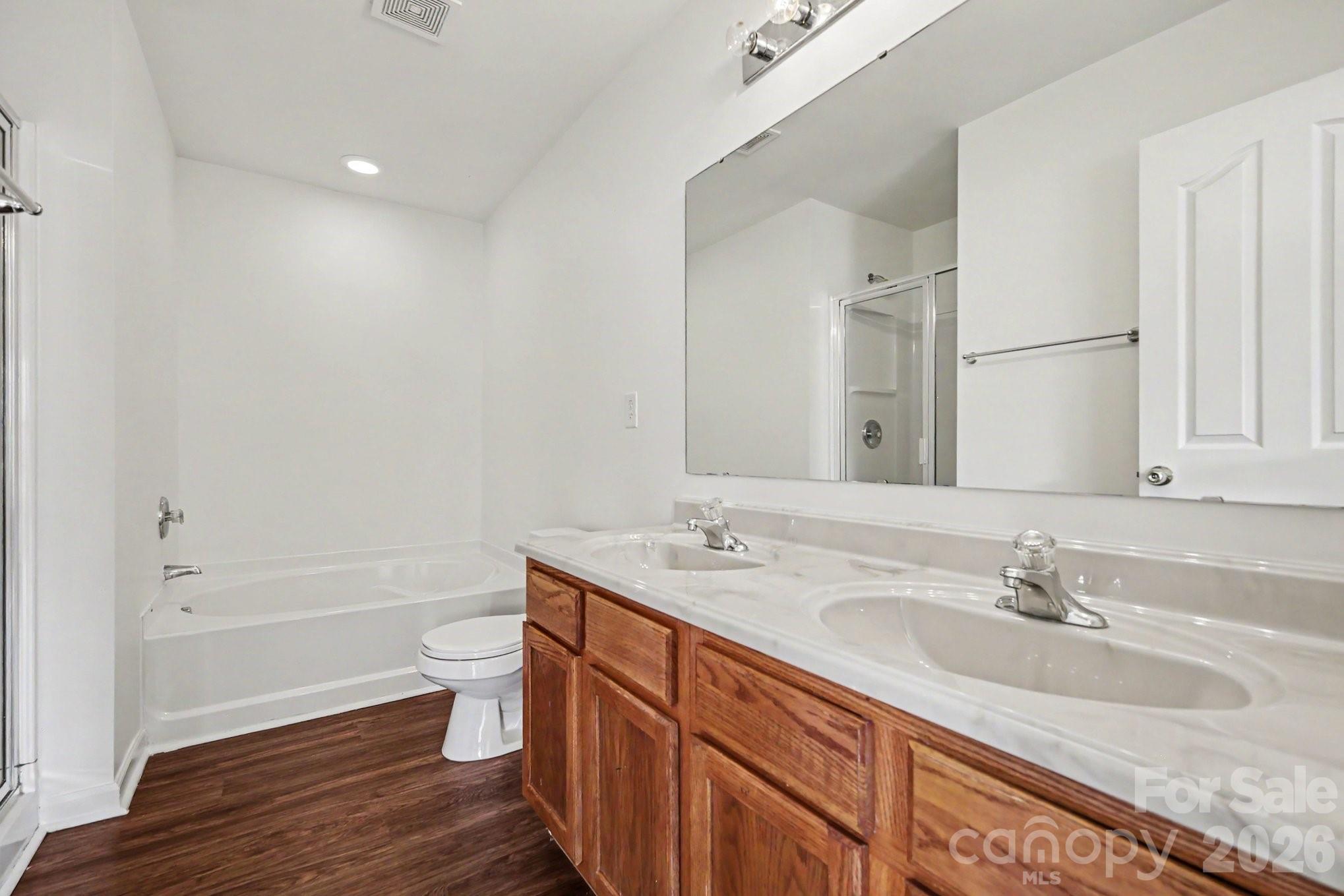 4615 Potters Glen Road — Charlotte