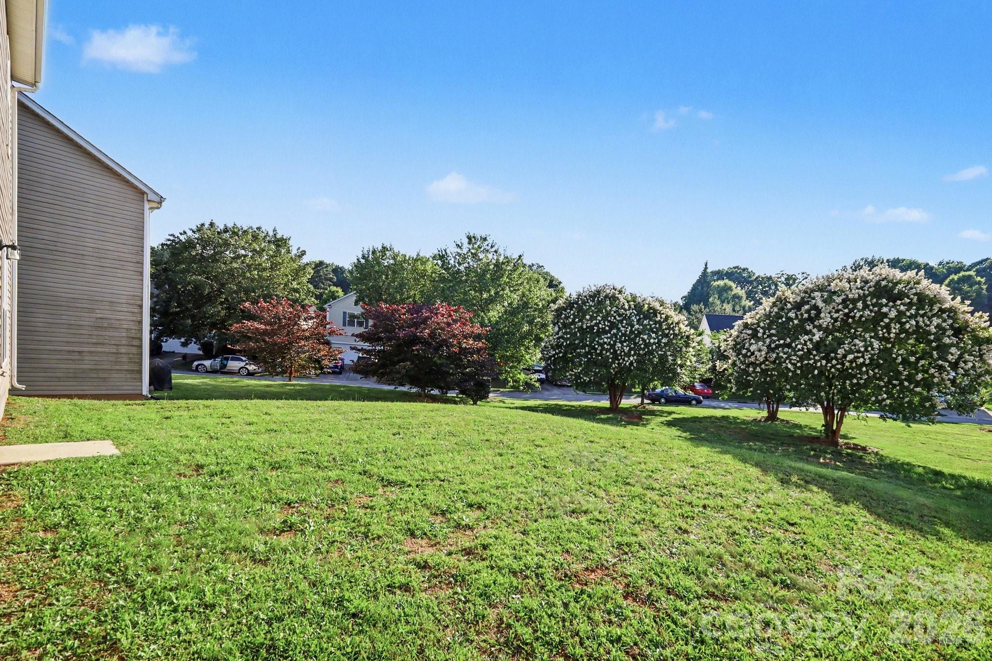 4615 Potters Glen Road — Charlotte