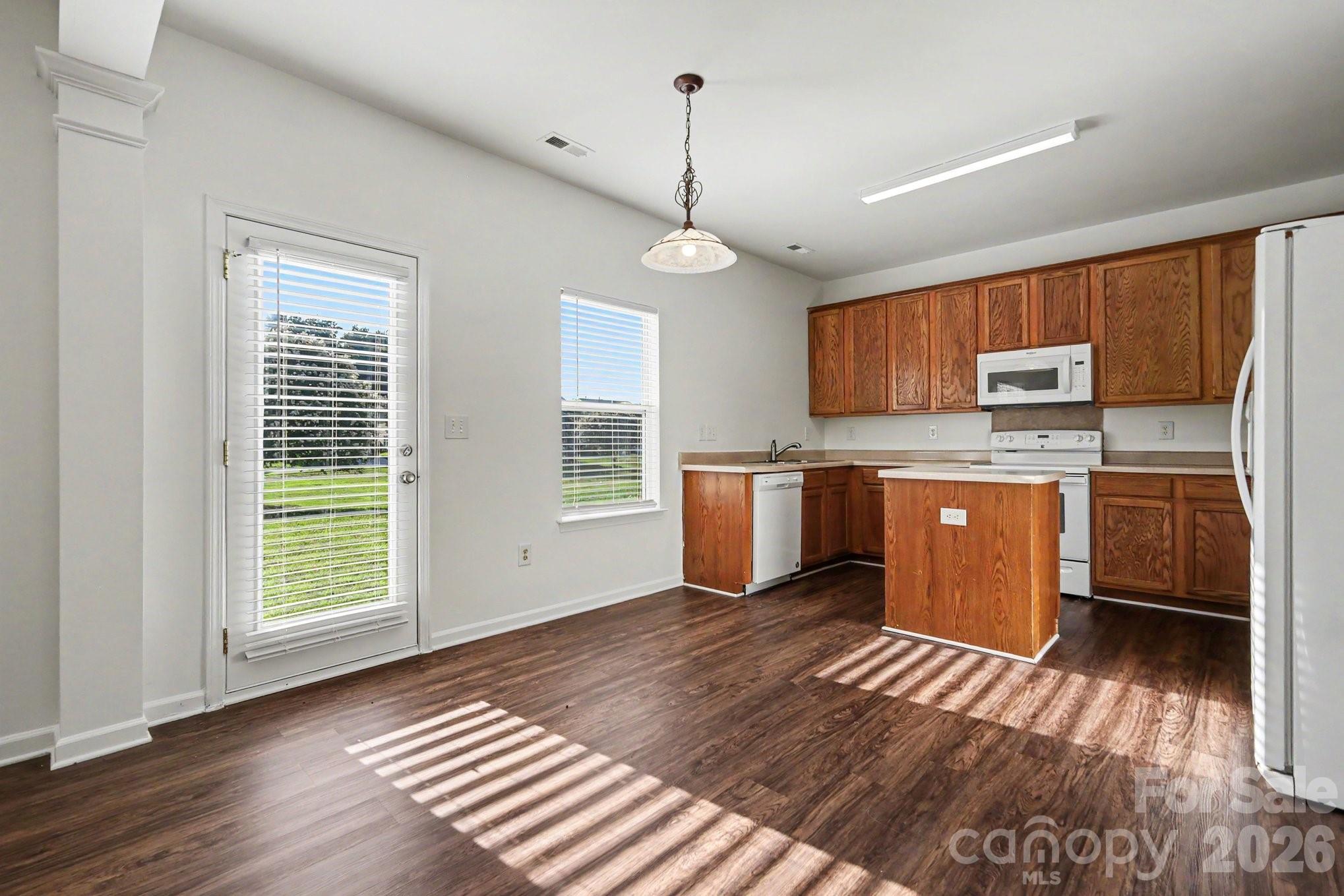 4615 Potters Glen Road — Charlotte