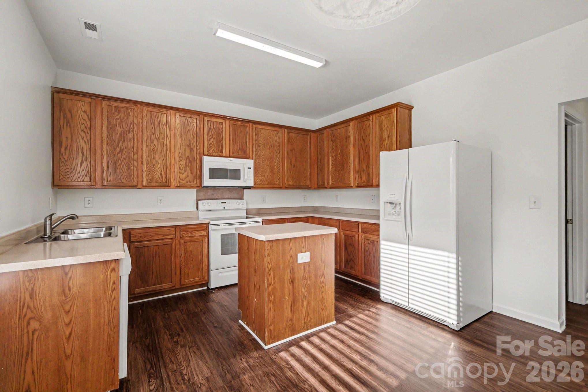 4615 Potters Glen Road — Charlotte