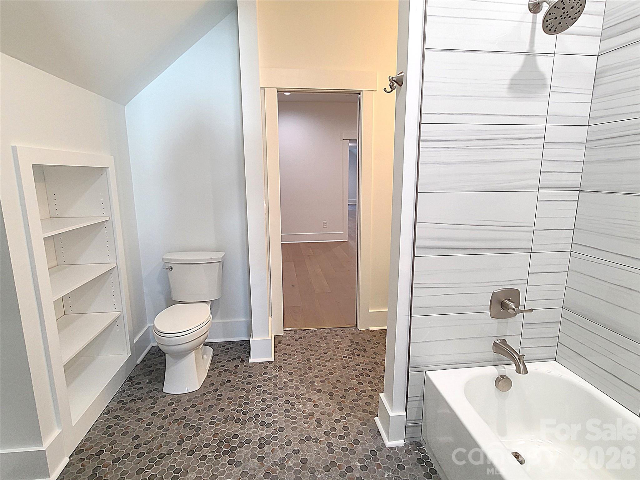 405 19th Avenue Circle NW — Hickory
