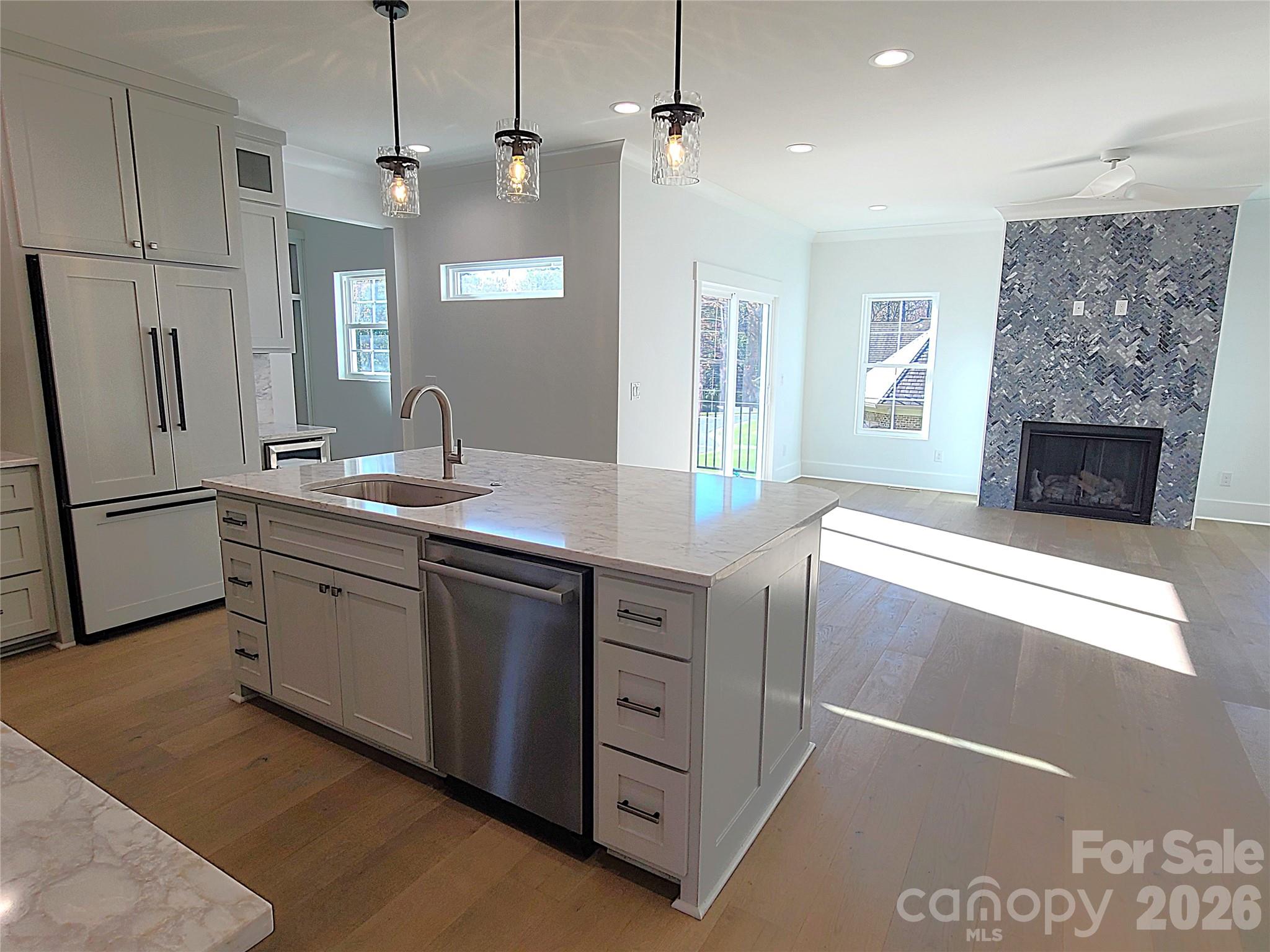 405 19th Avenue Circle NW — Hickory