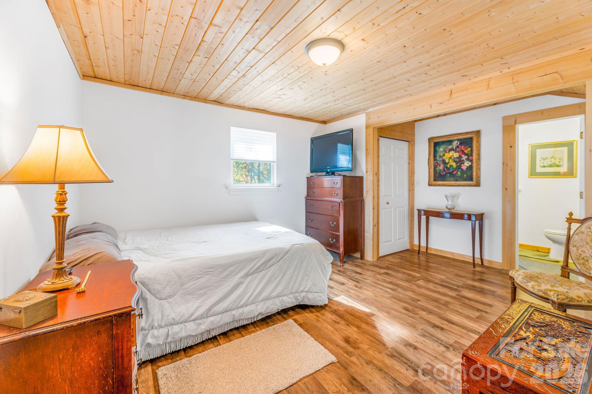 226 Fish Pond Lane — Burnsville