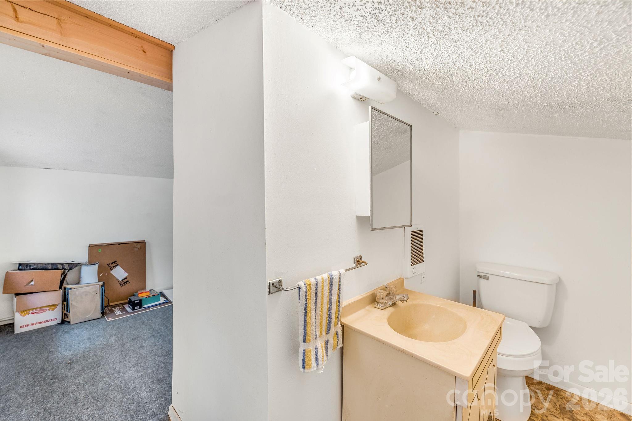 226 Fish Pond Lane — Burnsville