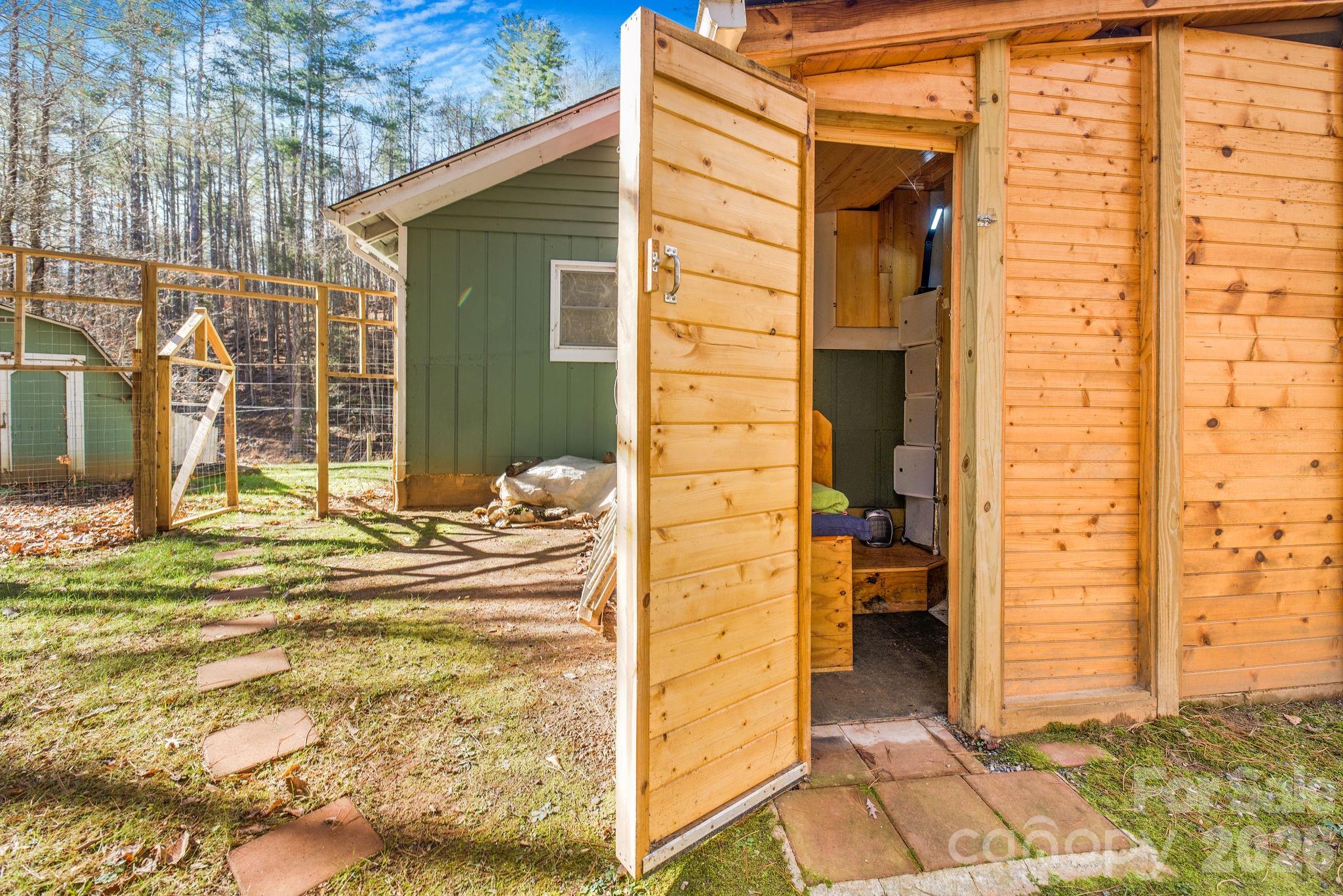 226 Fish Pond Lane — Burnsville