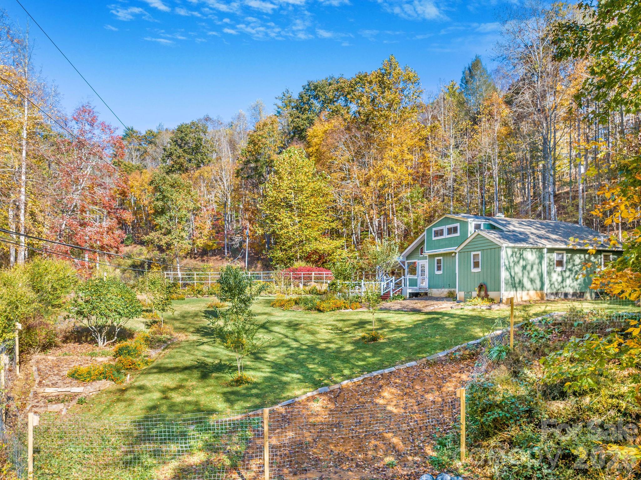 226 Fish Pond Lane — Burnsville