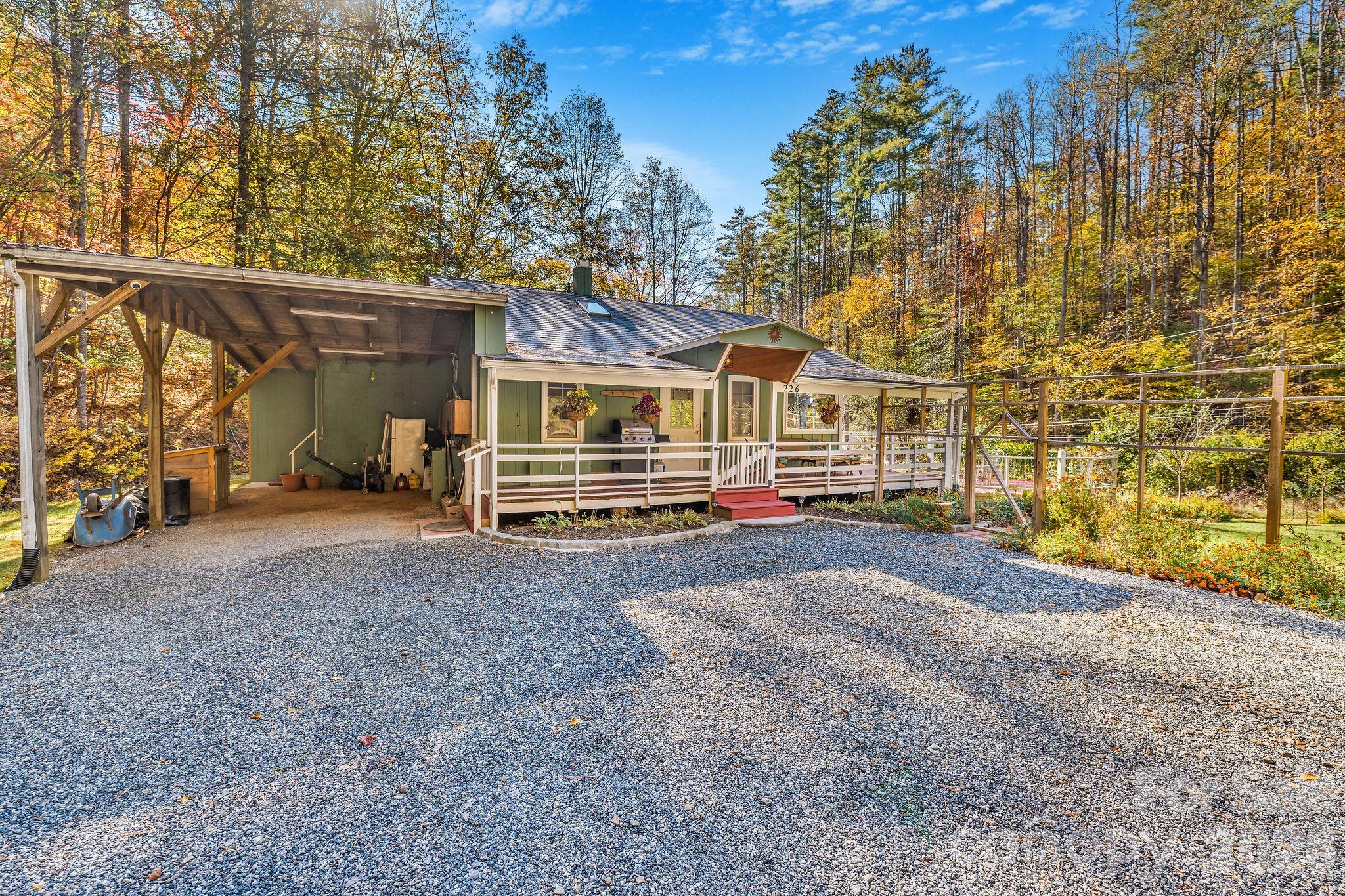 226 Fish Pond Lane — Burnsville