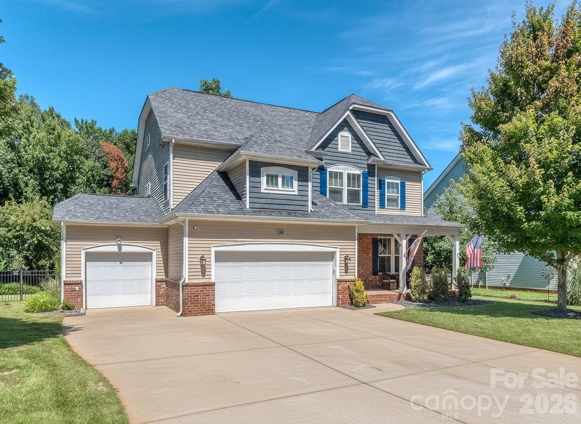 126 Misty Woods Drive — Lake Wylie