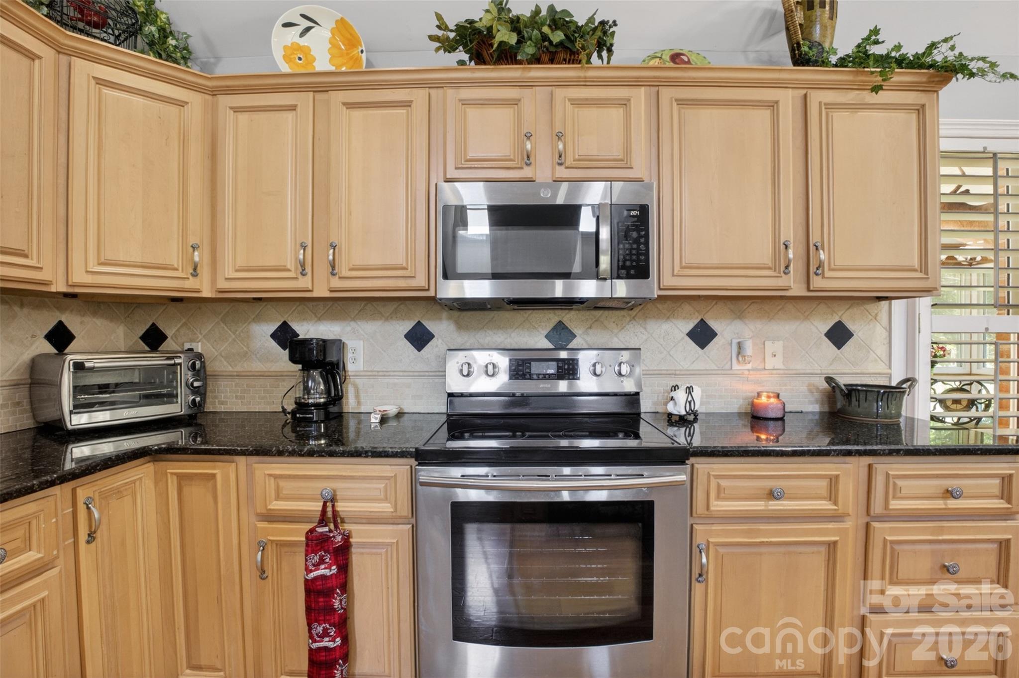 8234 Dennis Road — Charlotte