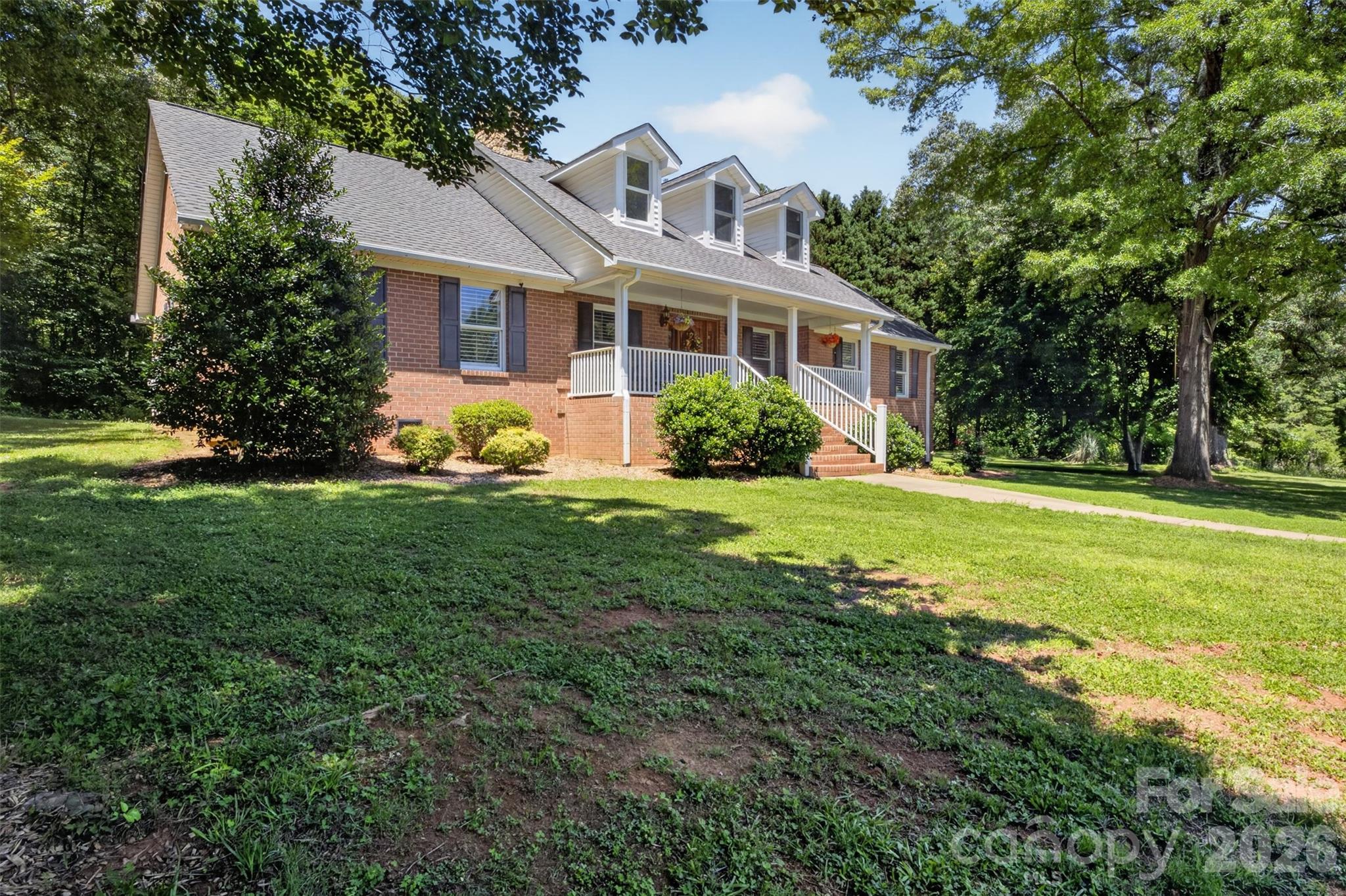 8234 Dennis Road — Charlotte