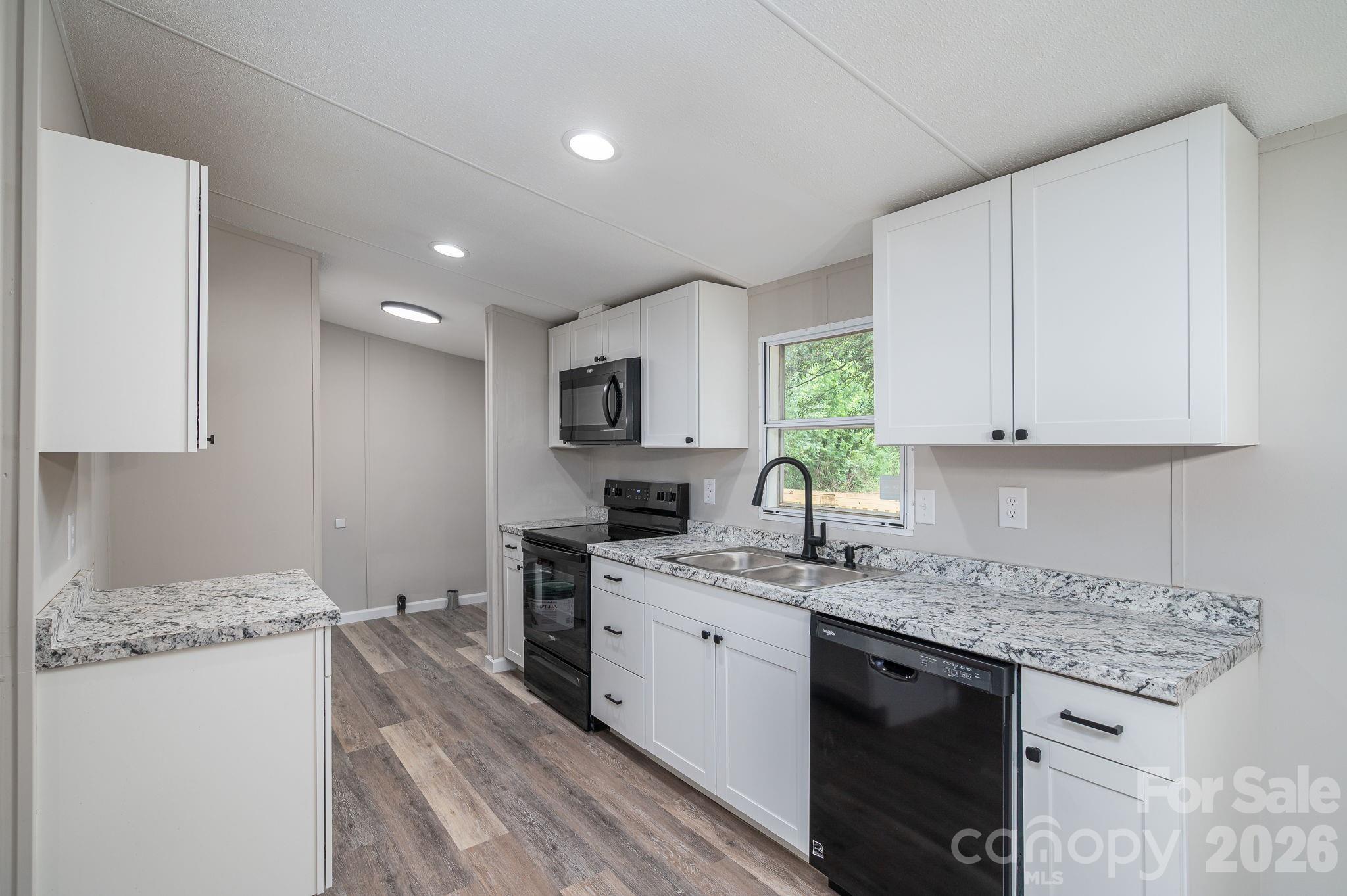3462 Eaker Road — Cherryville