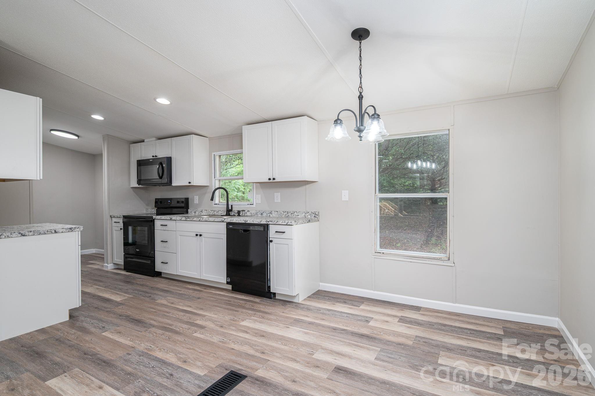 3462 Eaker Road — Cherryville