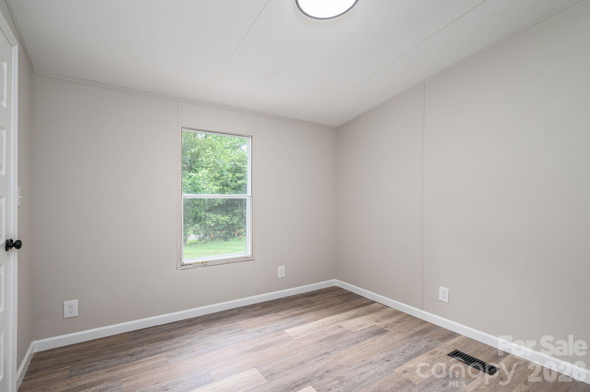 3462 Eaker Road — Cherryville