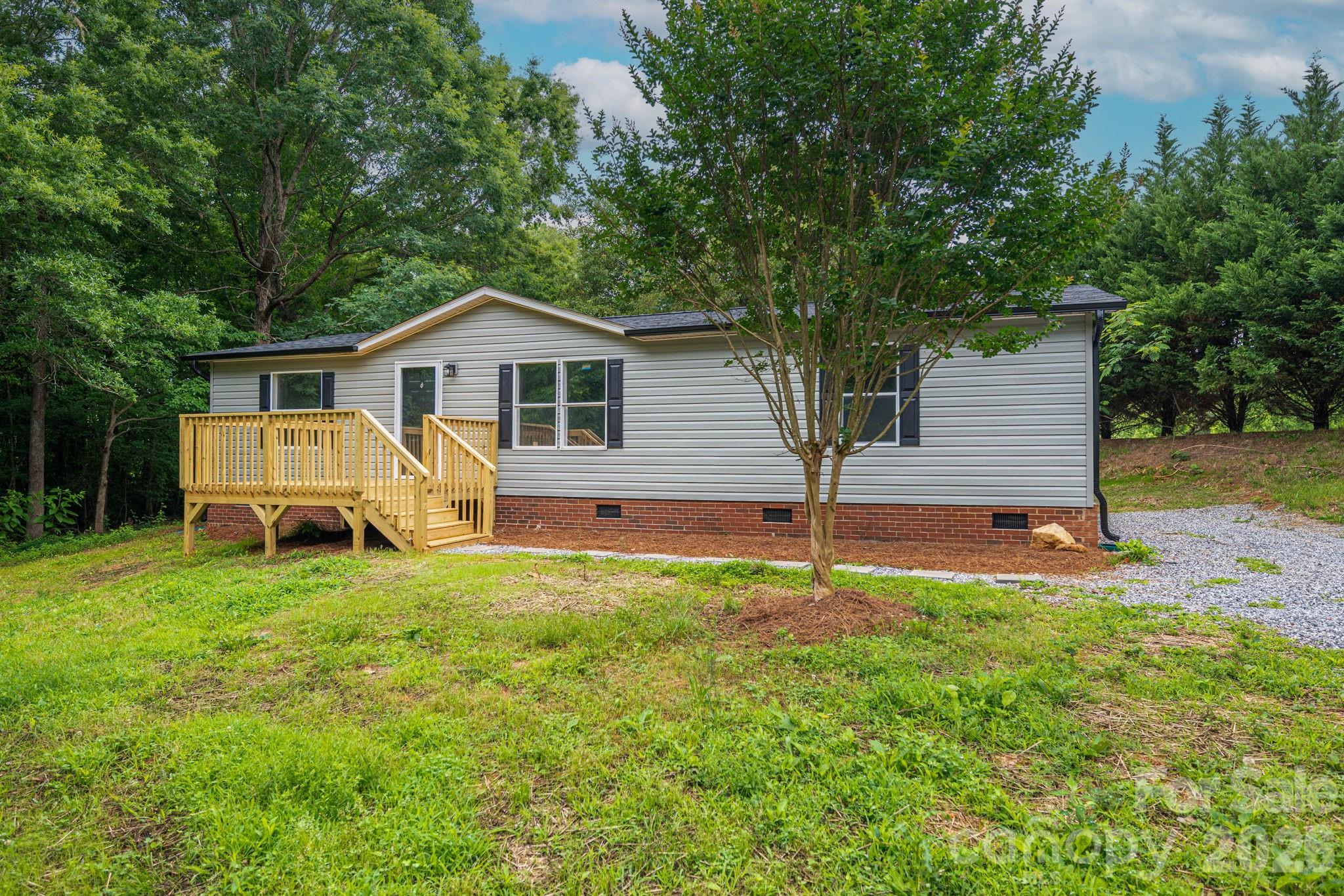 3462 Eaker Road — Cherryville