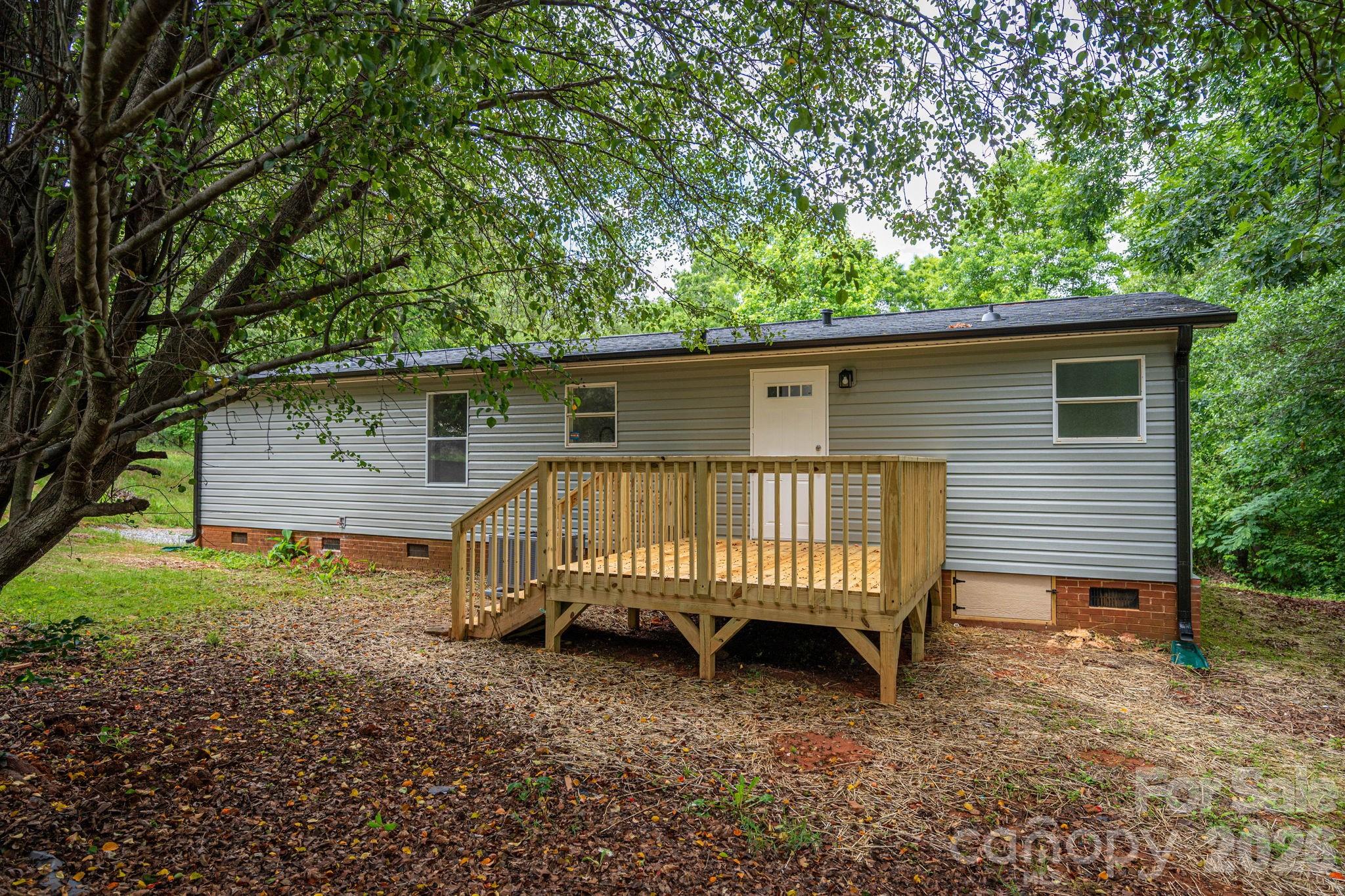 3462 Eaker Road — Cherryville