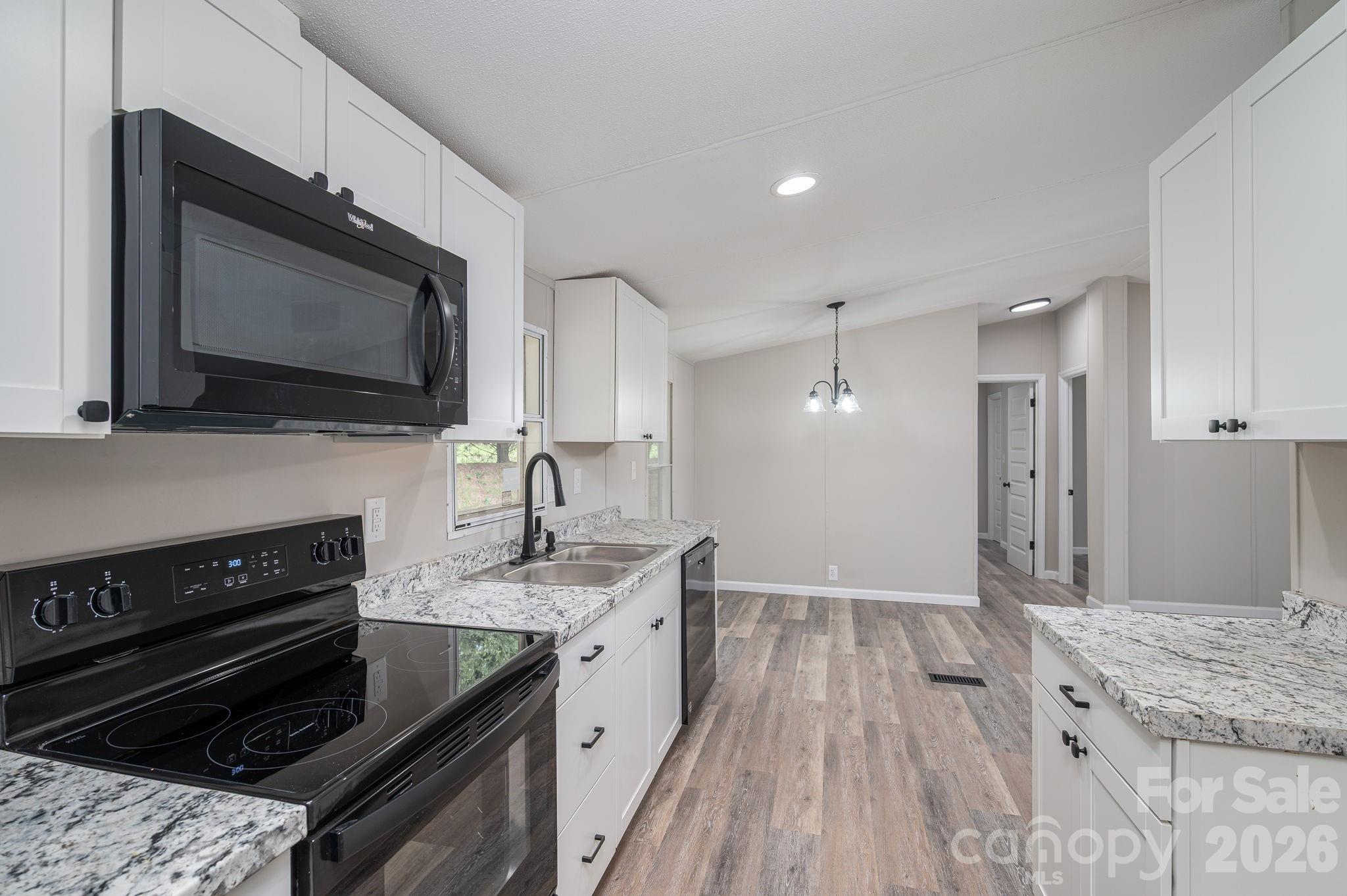 3462 Eaker Road — Cherryville