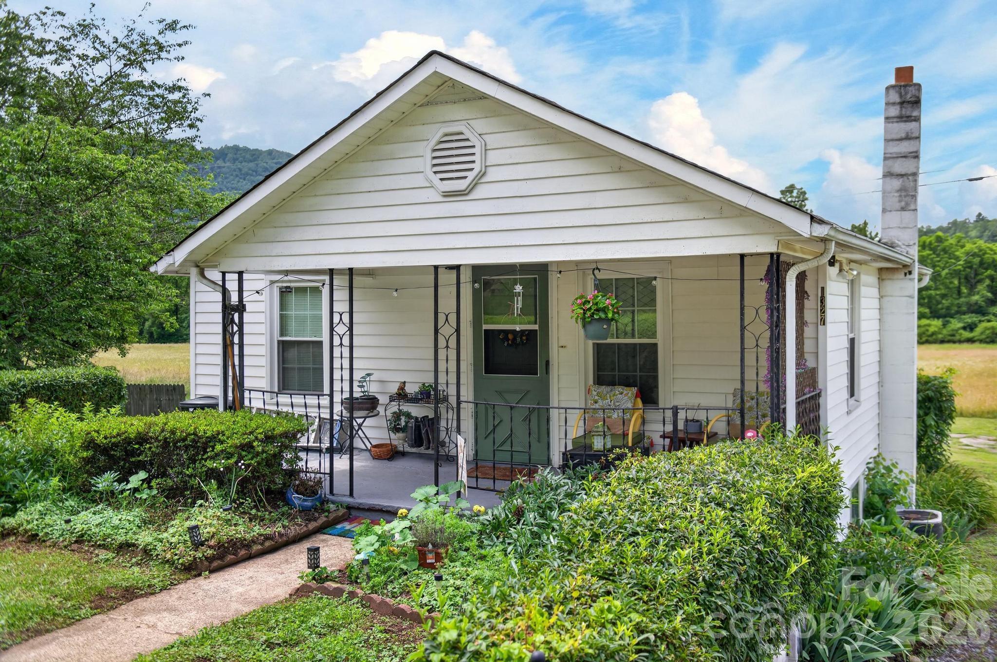 1327 Hwy 268 Highway — Lenoir