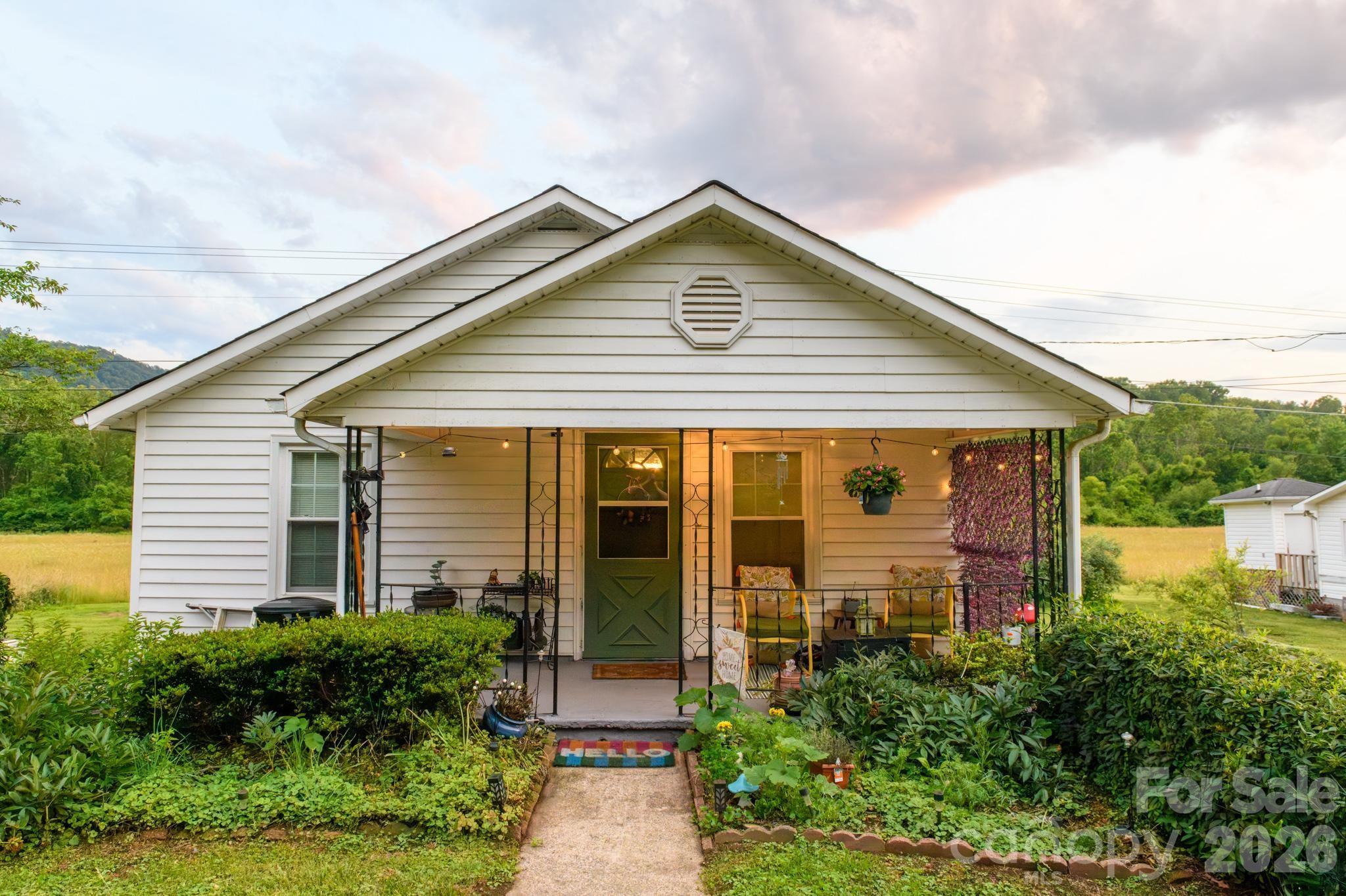 1327 Hwy 268 Highway — Lenoir