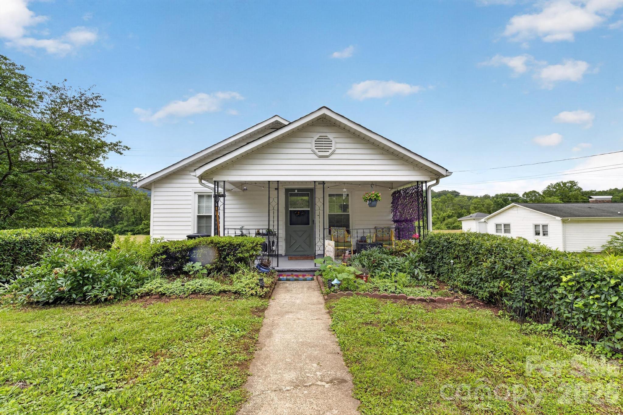 1327 Hwy 268 Highway — Lenoir