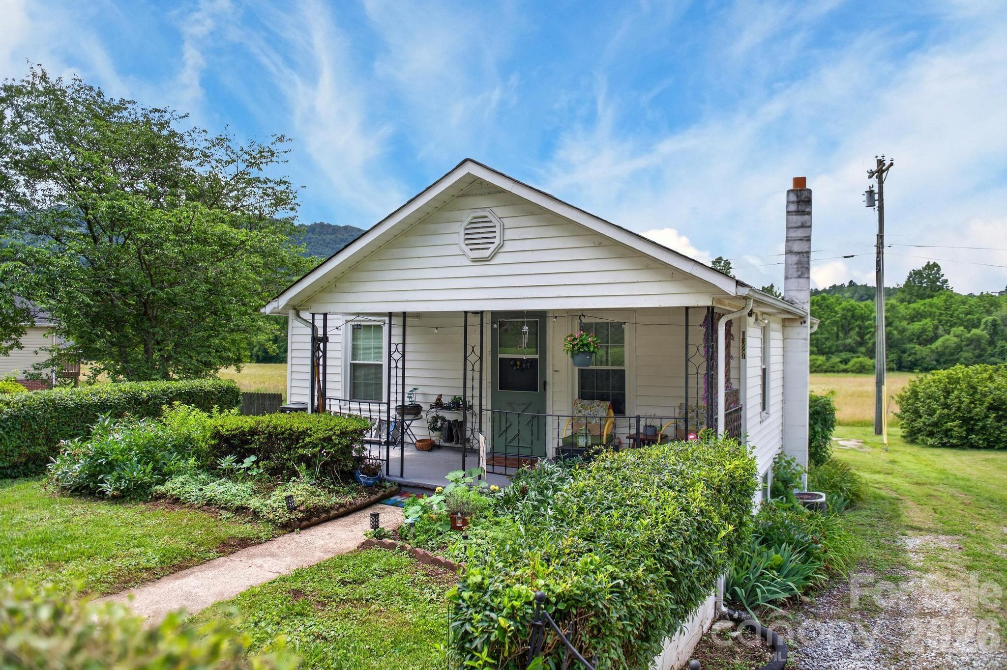 1327 Hwy 268 Highway — Lenoir