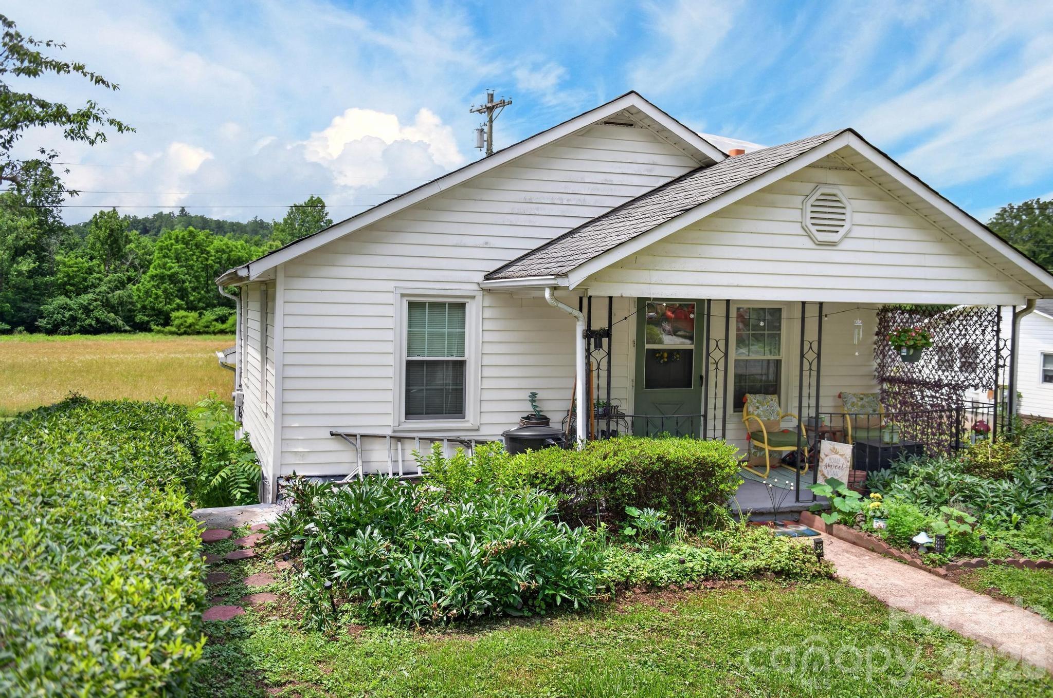1327 Hwy 268 Highway — Lenoir