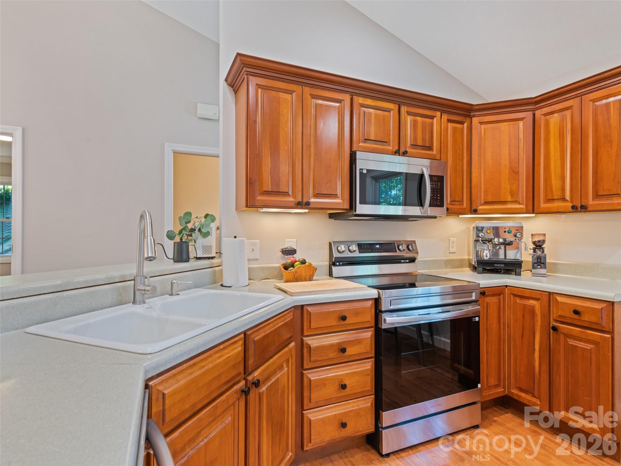 283 Blake Drive — Canton