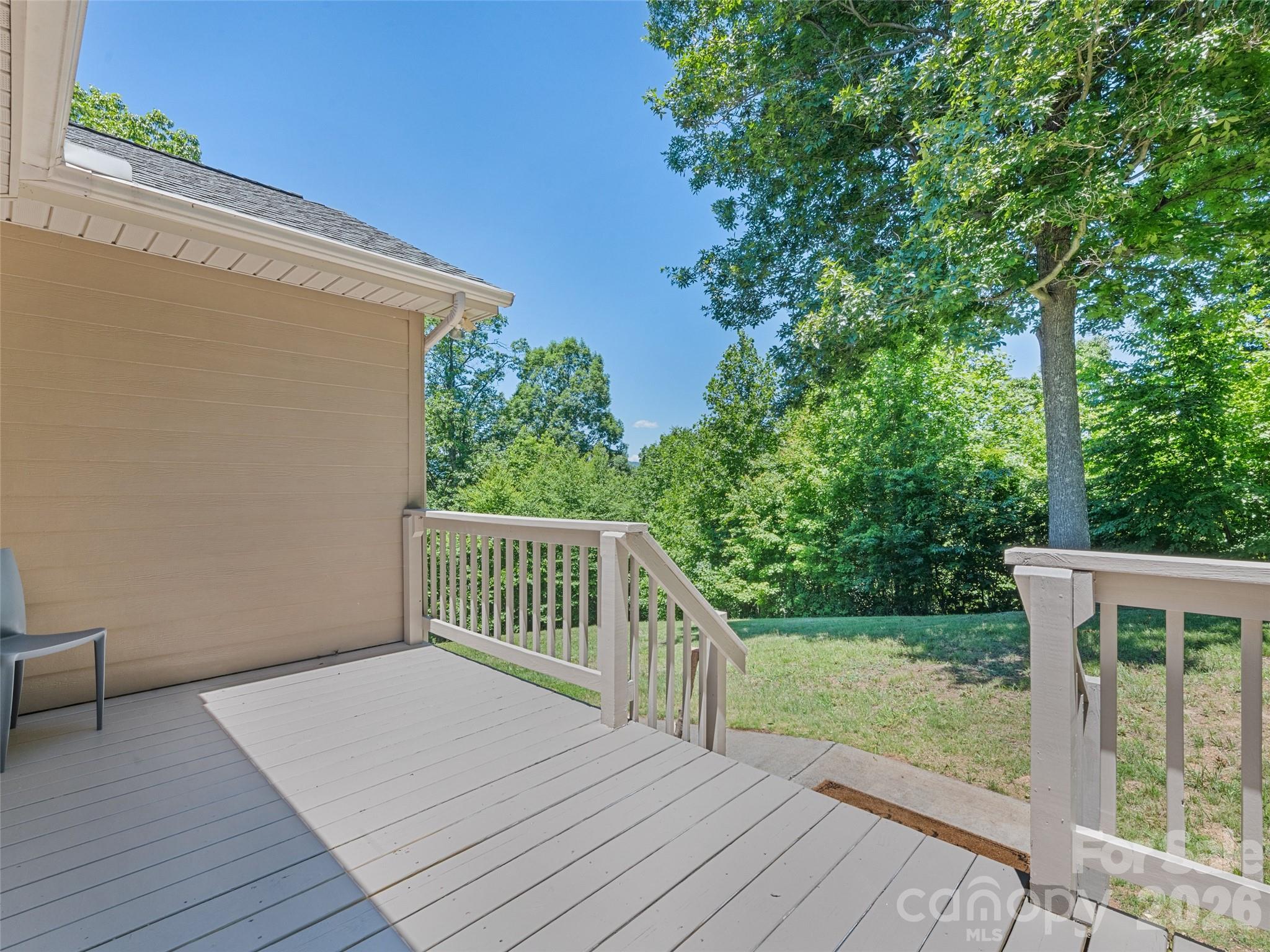 283 Blake Drive — Canton