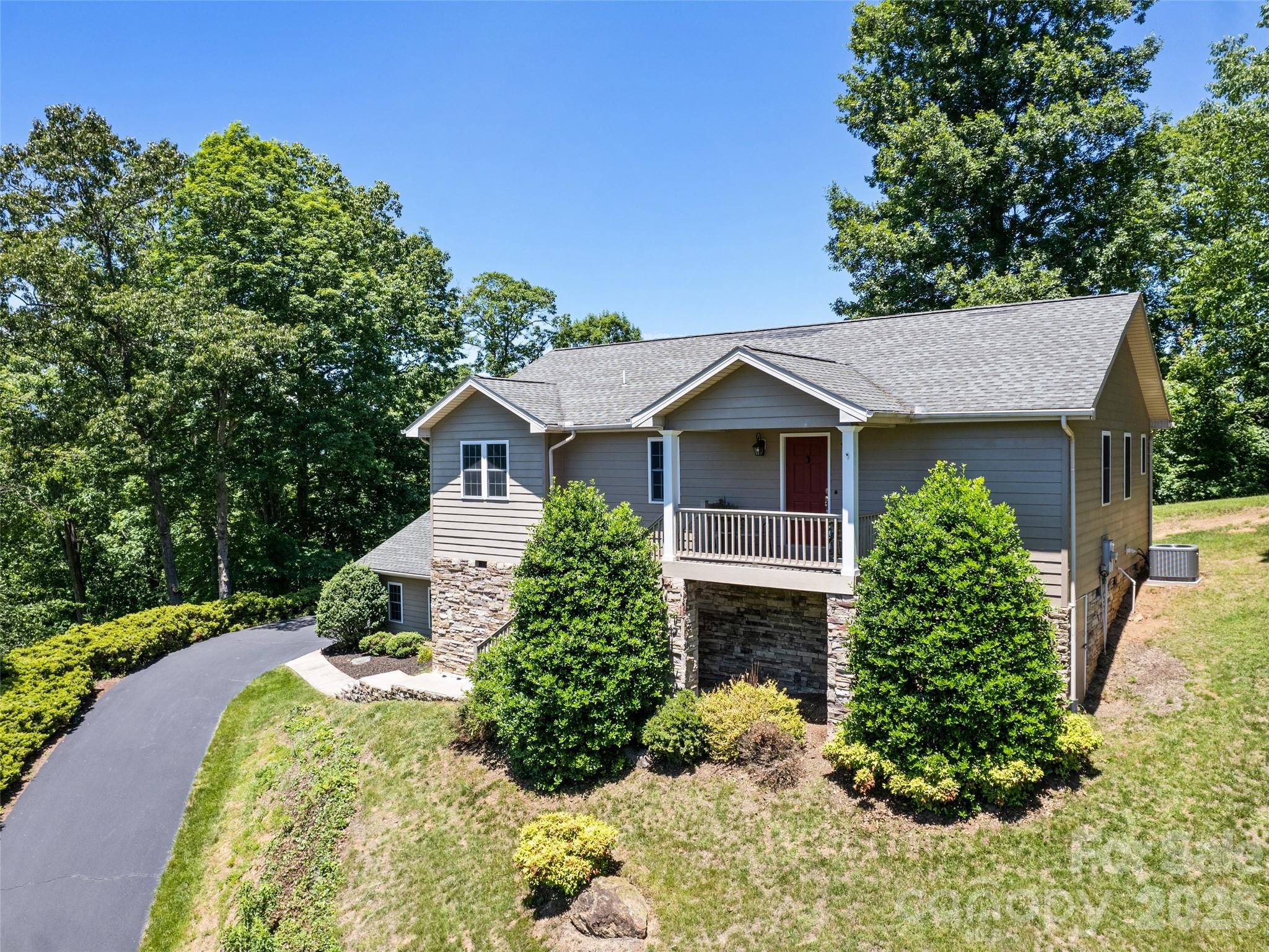 283 Blake Drive — Canton