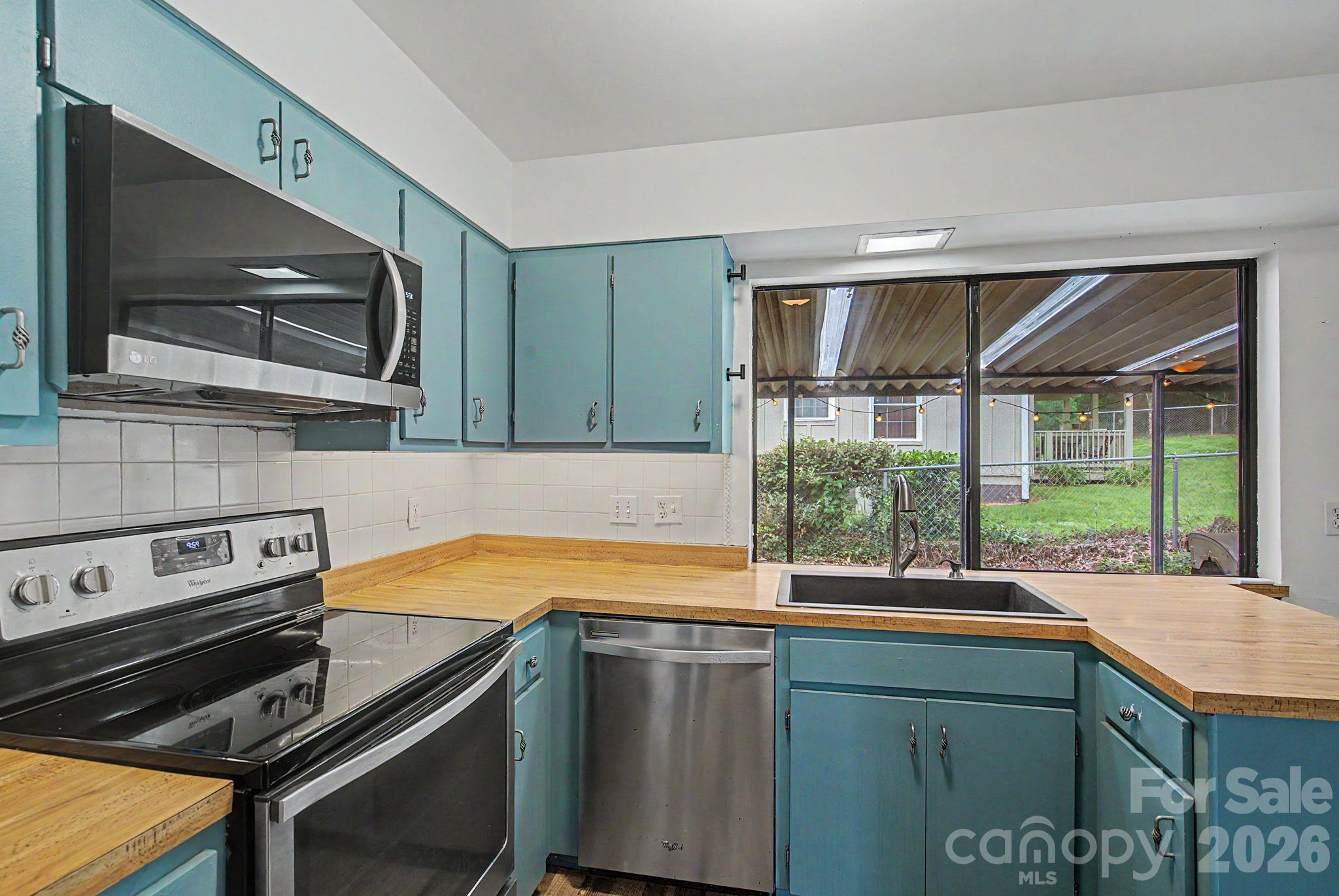 21 Glen Meadows Road — Arden