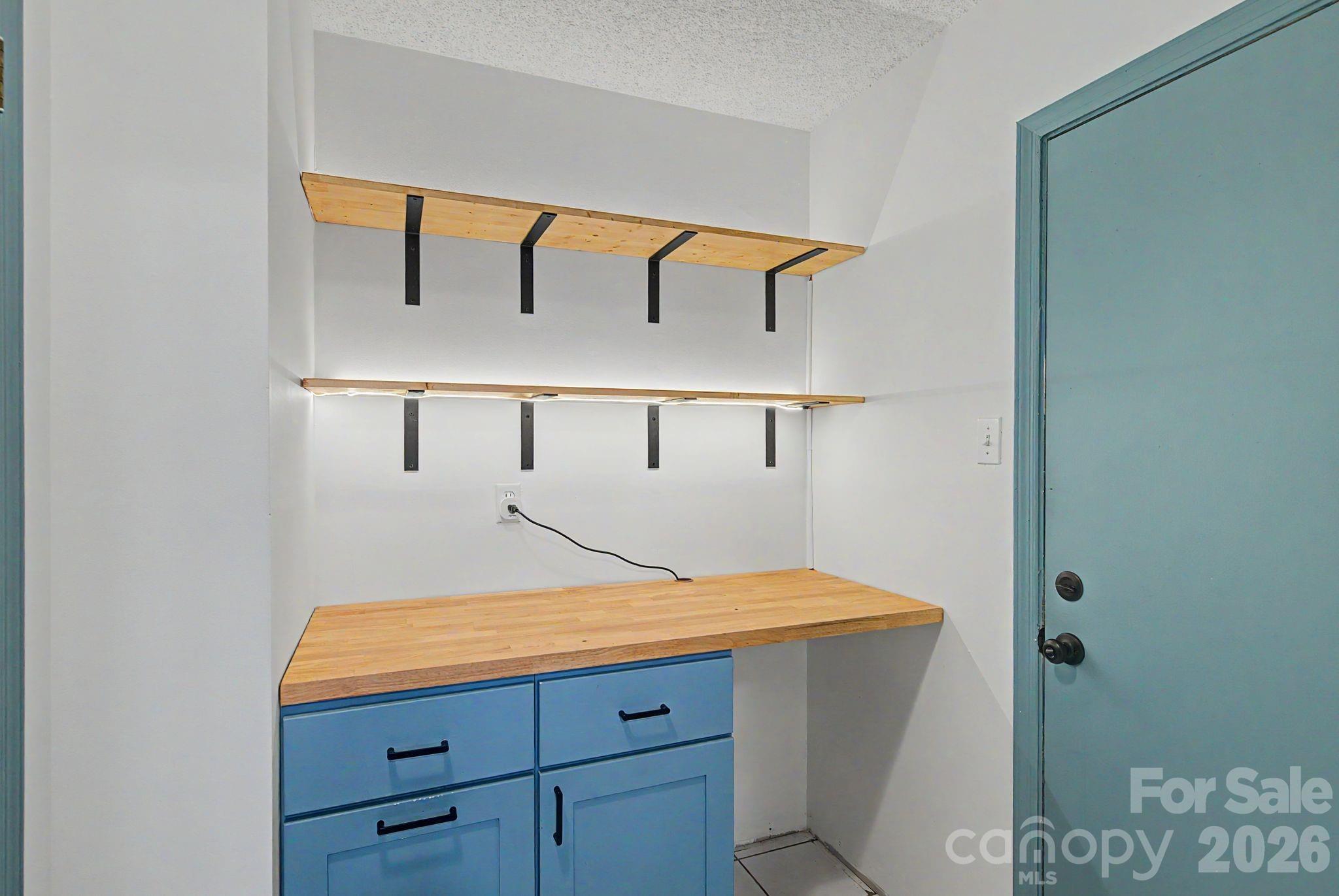 21 Glen Meadows Road — Arden