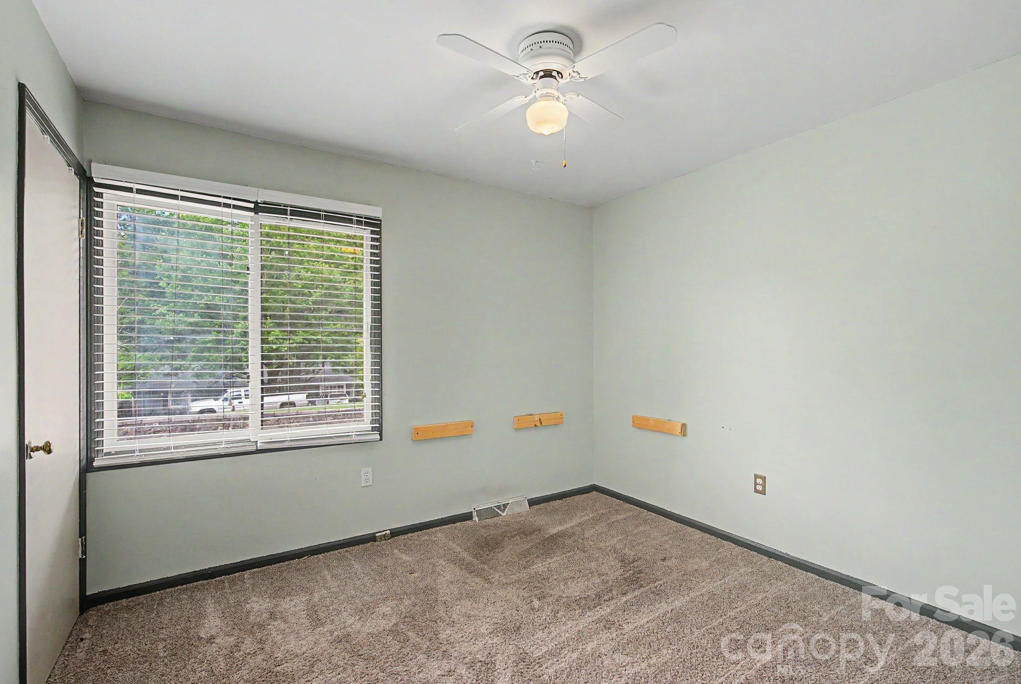 21 Glen Meadows Road — Arden