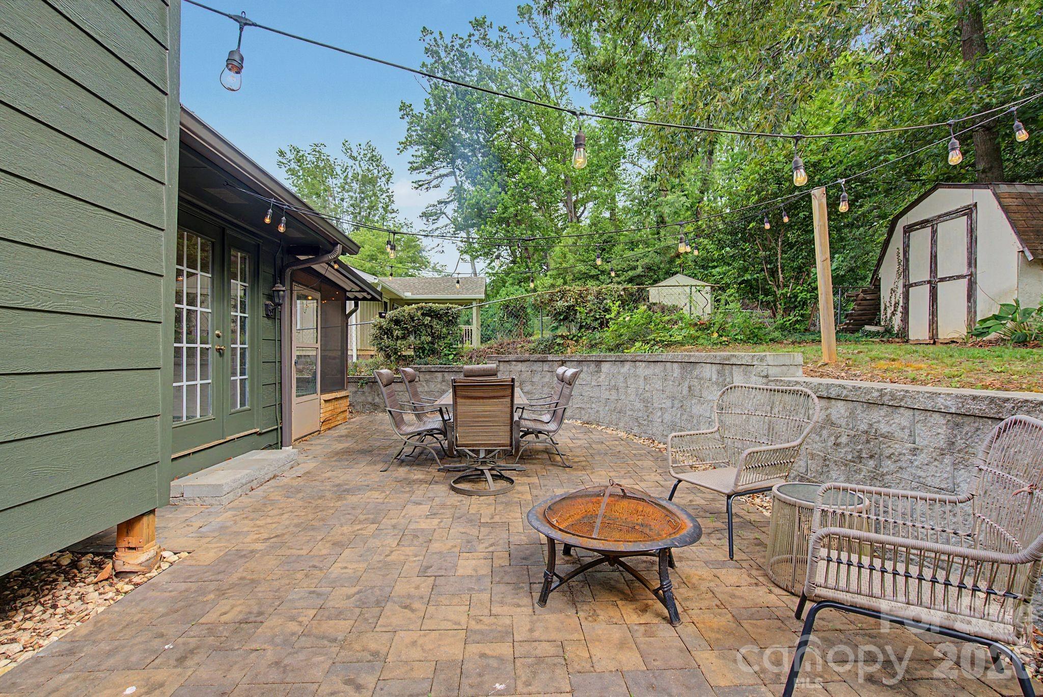 21 Glen Meadows Road — Arden