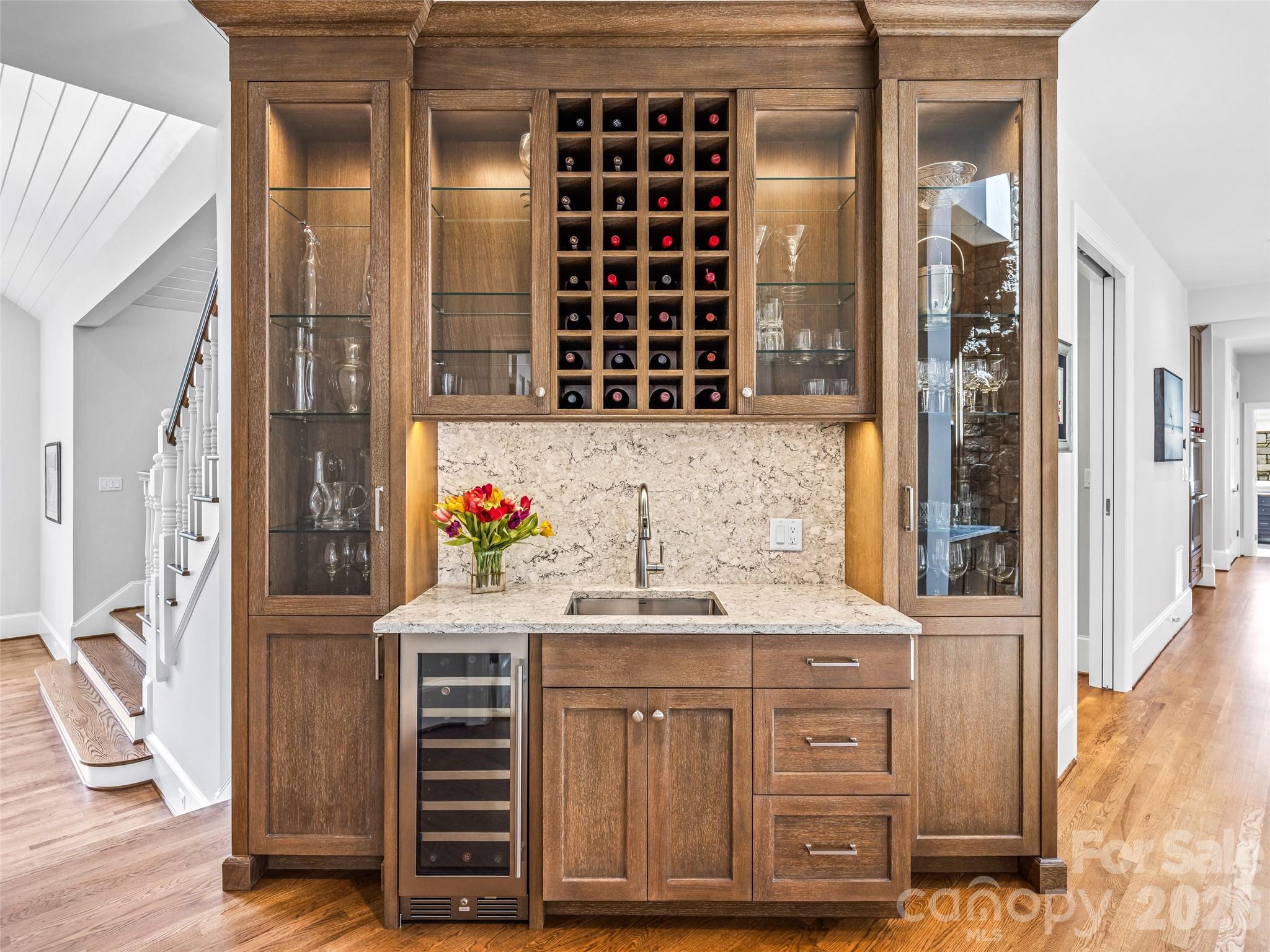 4 Cedar Hill Drive — Asheville