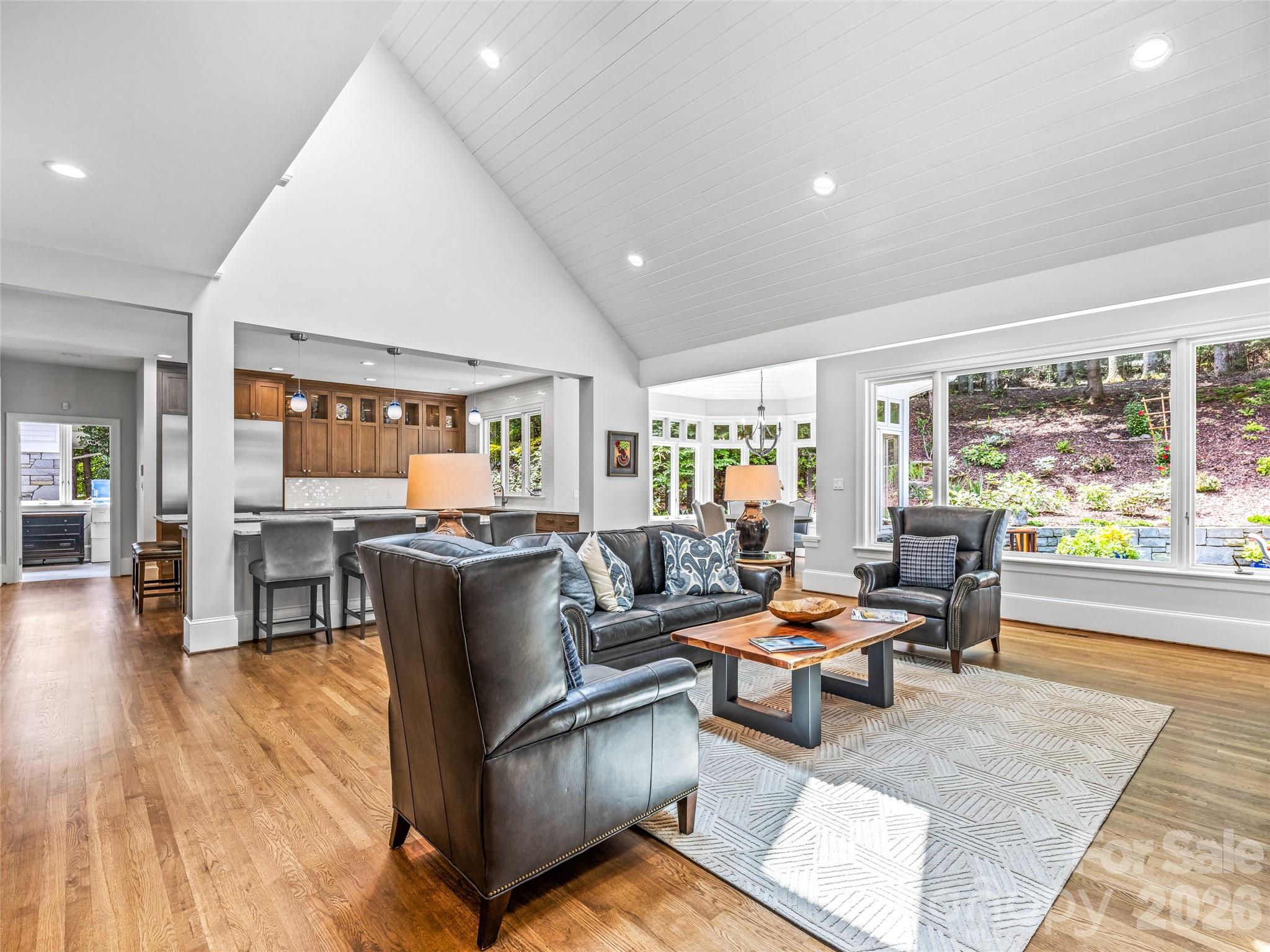 4 Cedar Hill Drive — Asheville