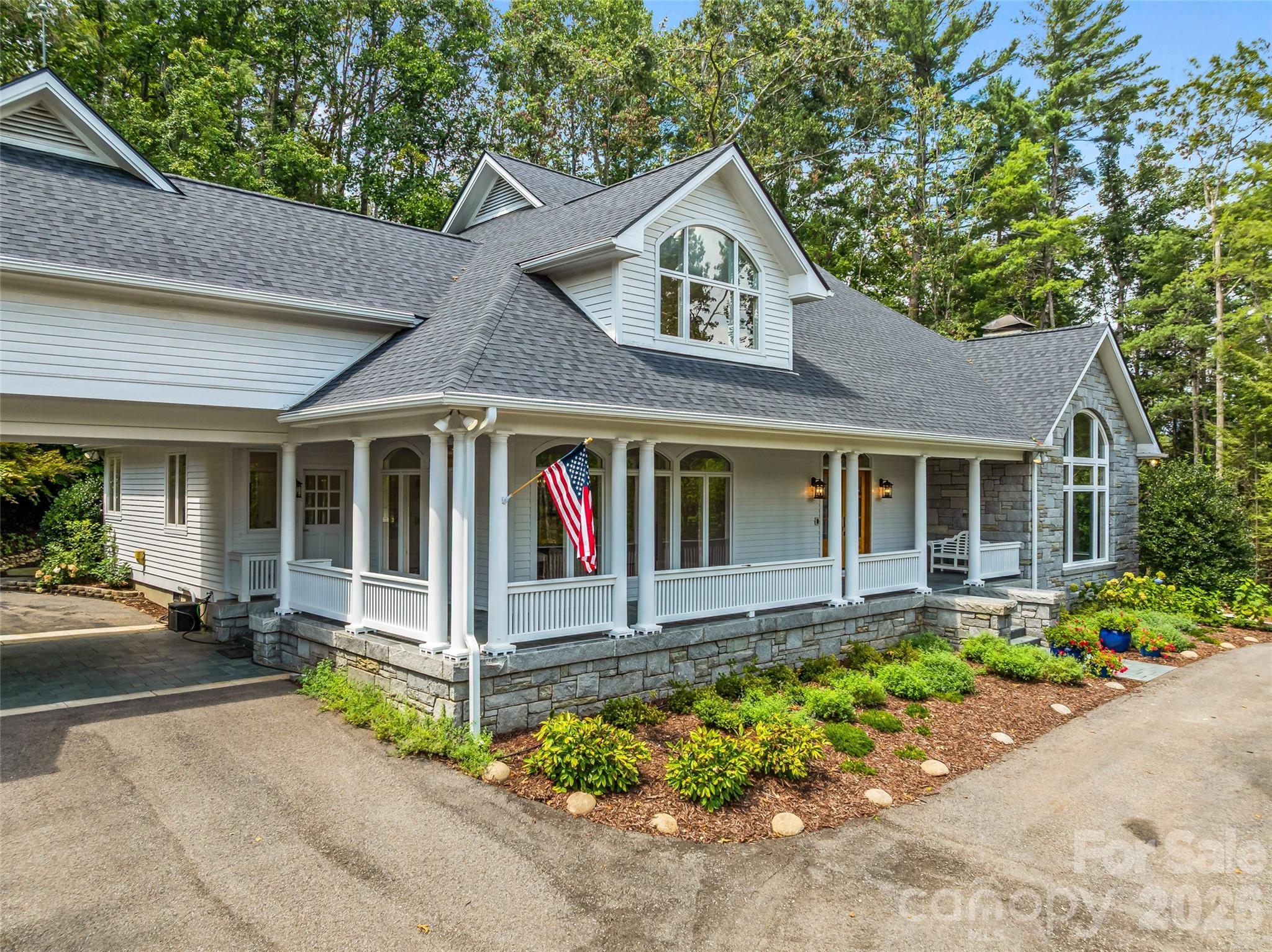 4 Cedar Hill Drive — Asheville