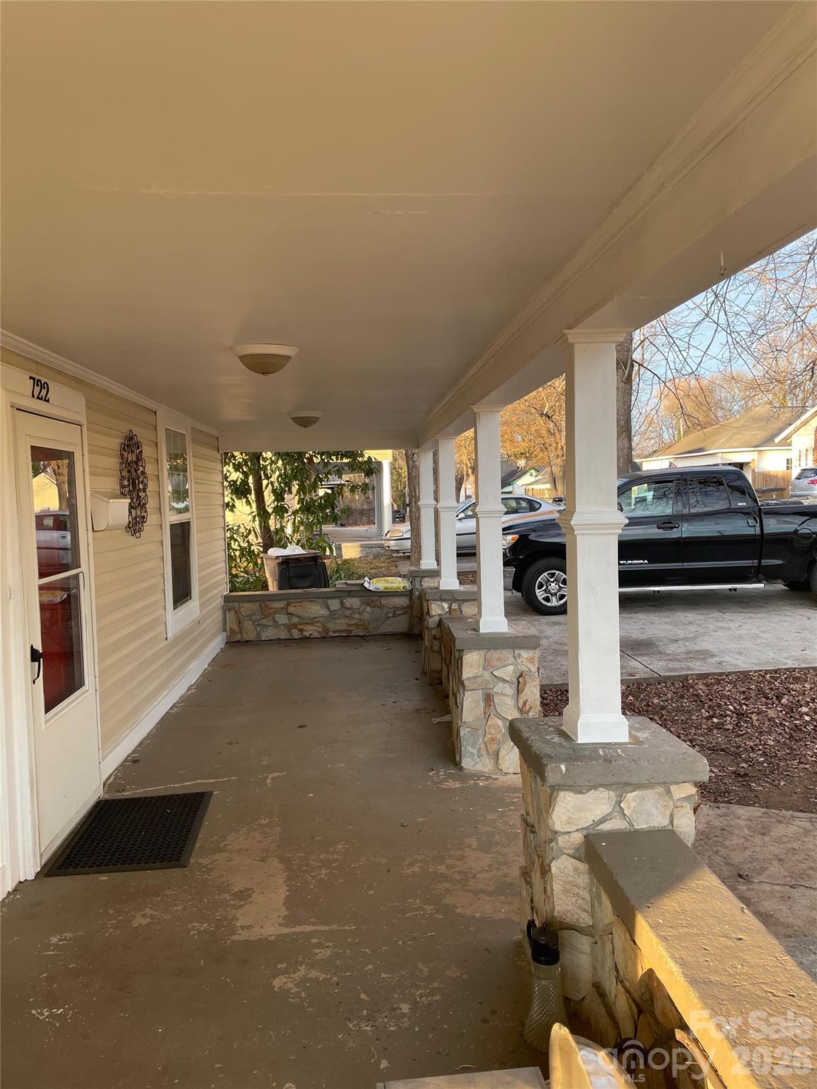 722 Live Oak Street — Shelby