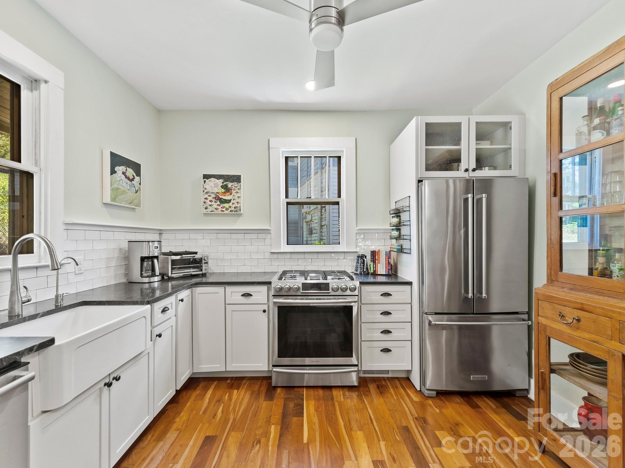 102 Courtland Avenue — Asheville