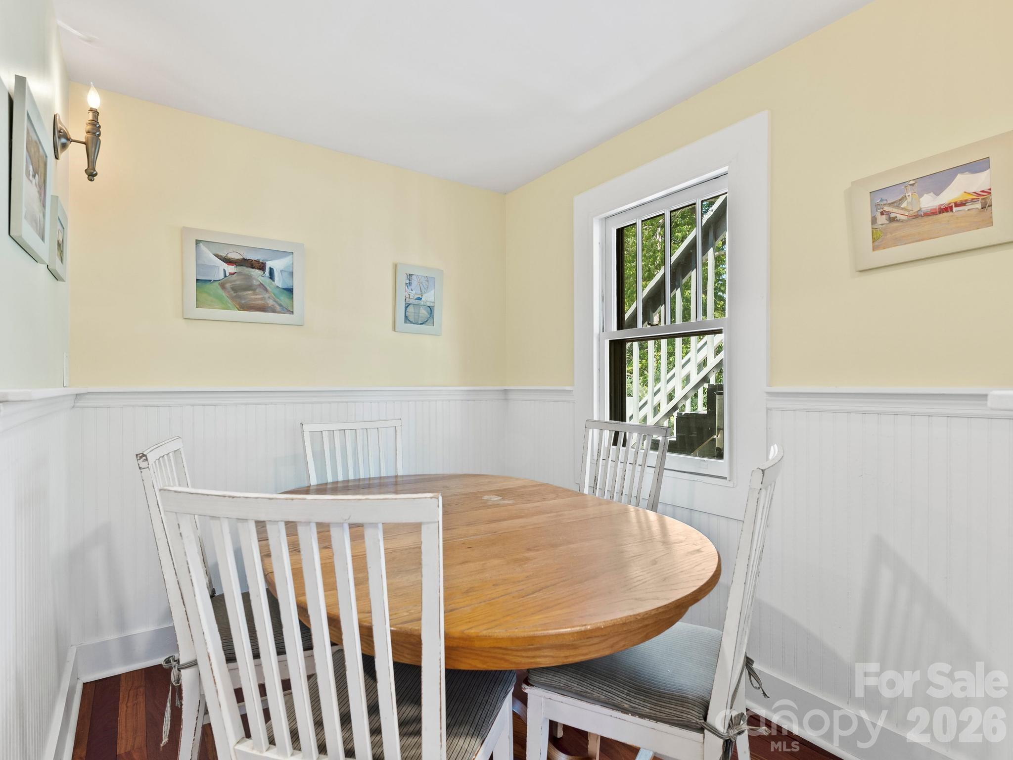 102 Courtland Avenue — Asheville