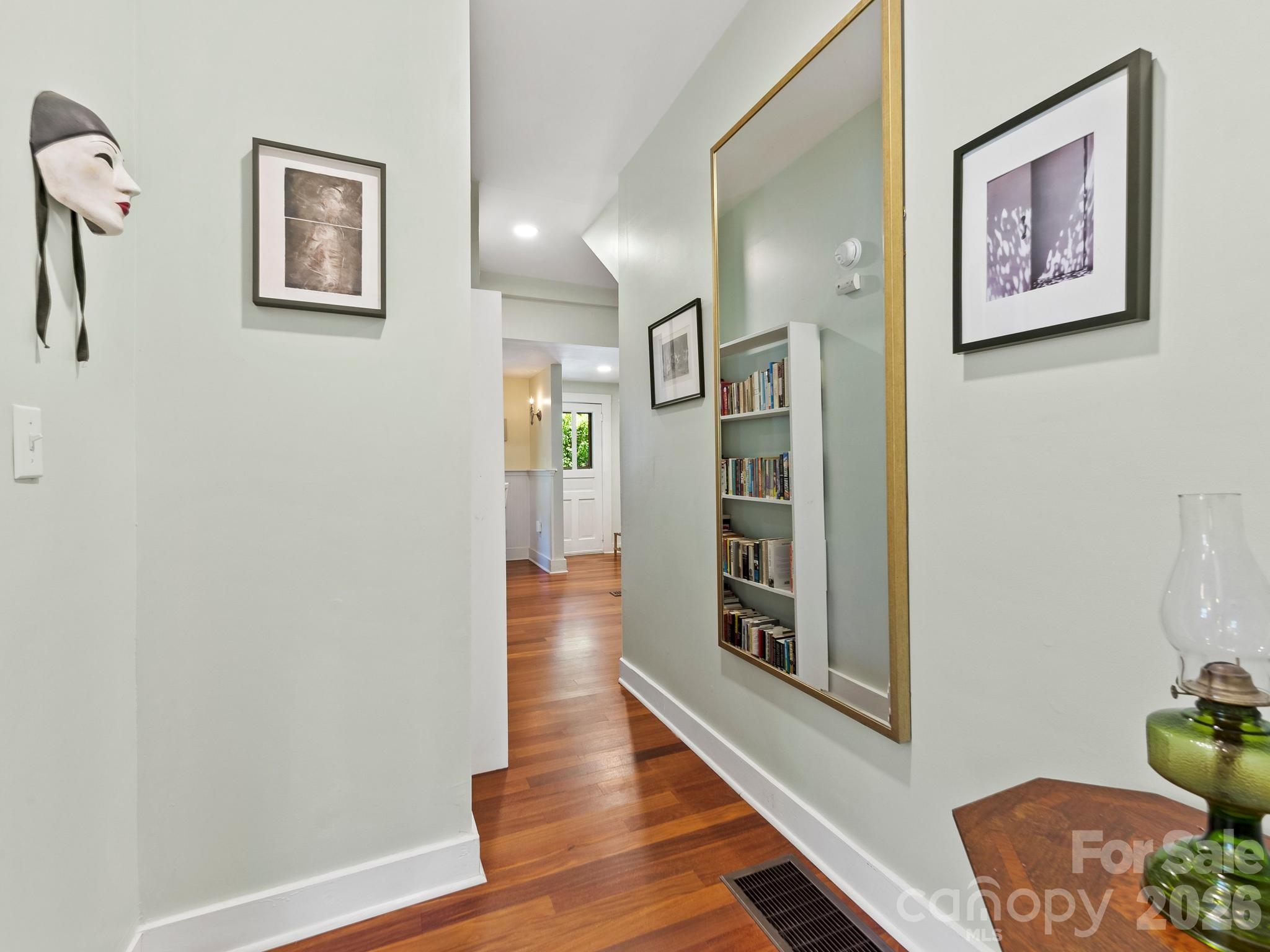102 Courtland Avenue — Asheville